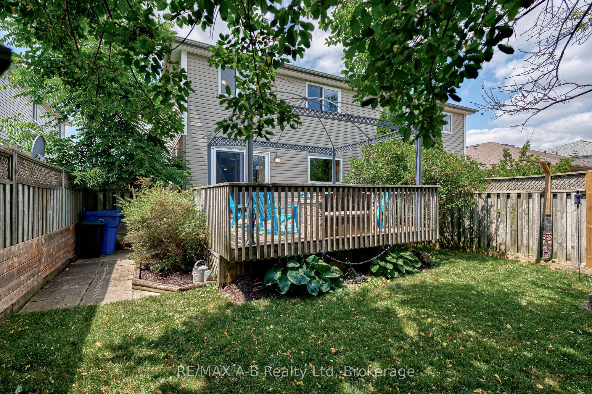 521 Nelson Street Property Photo 41