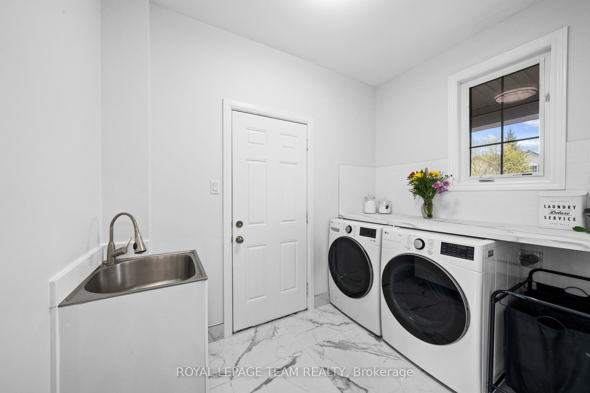 6936 Mary Anne Drive Property Photo 20