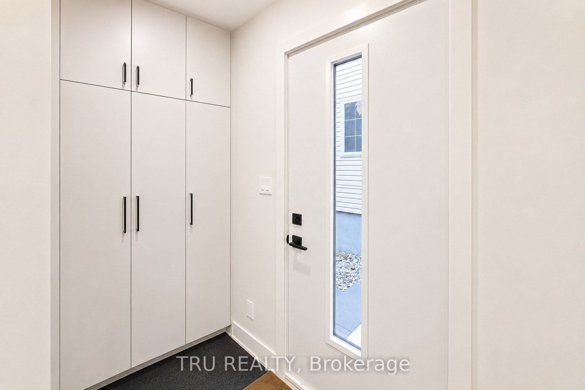 120 Glynn Avenue B Property Photo 2