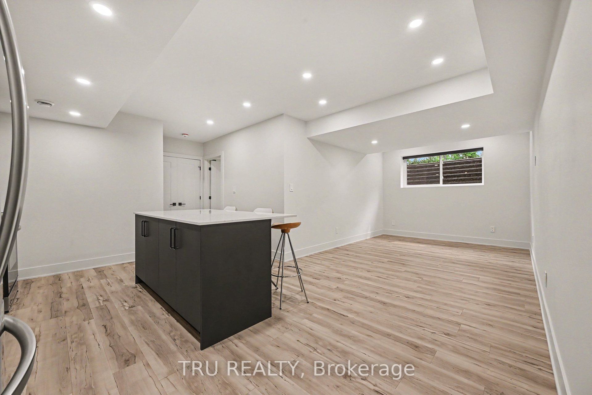 120 Glynn Avenue B Property Photo 6