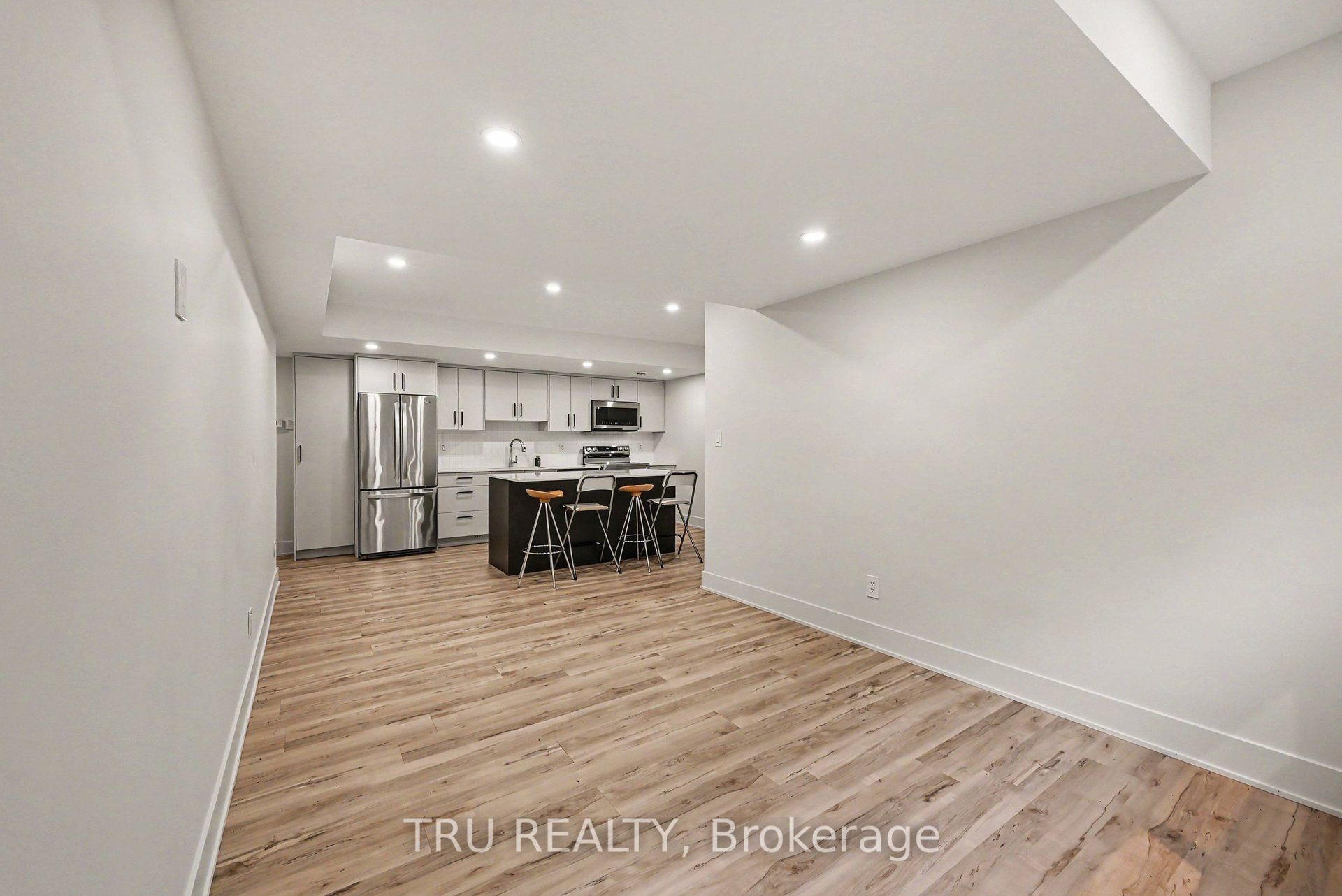120 Glynn Avenue B Property Photo 7
