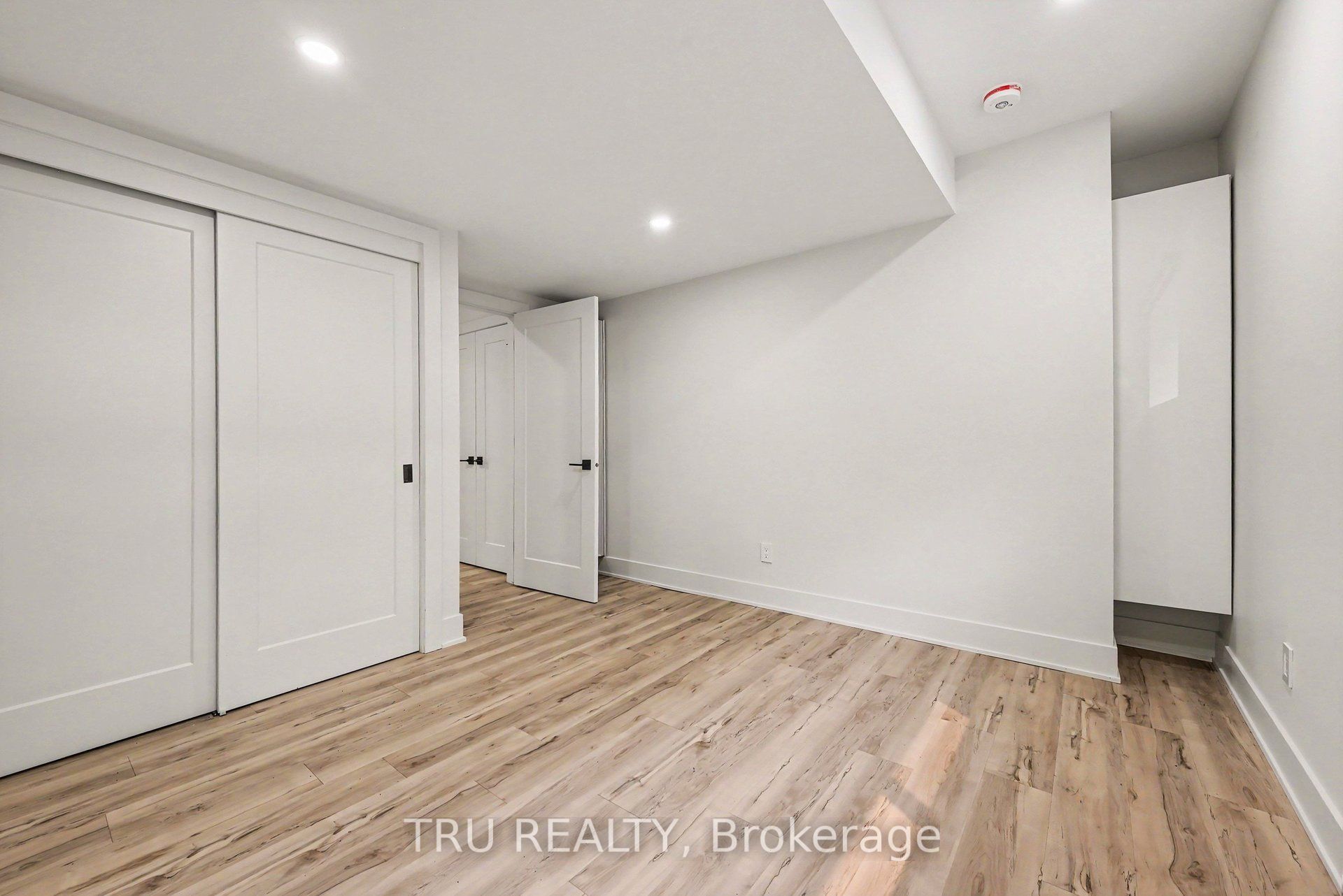 120 Glynn Avenue B Property Photo 14