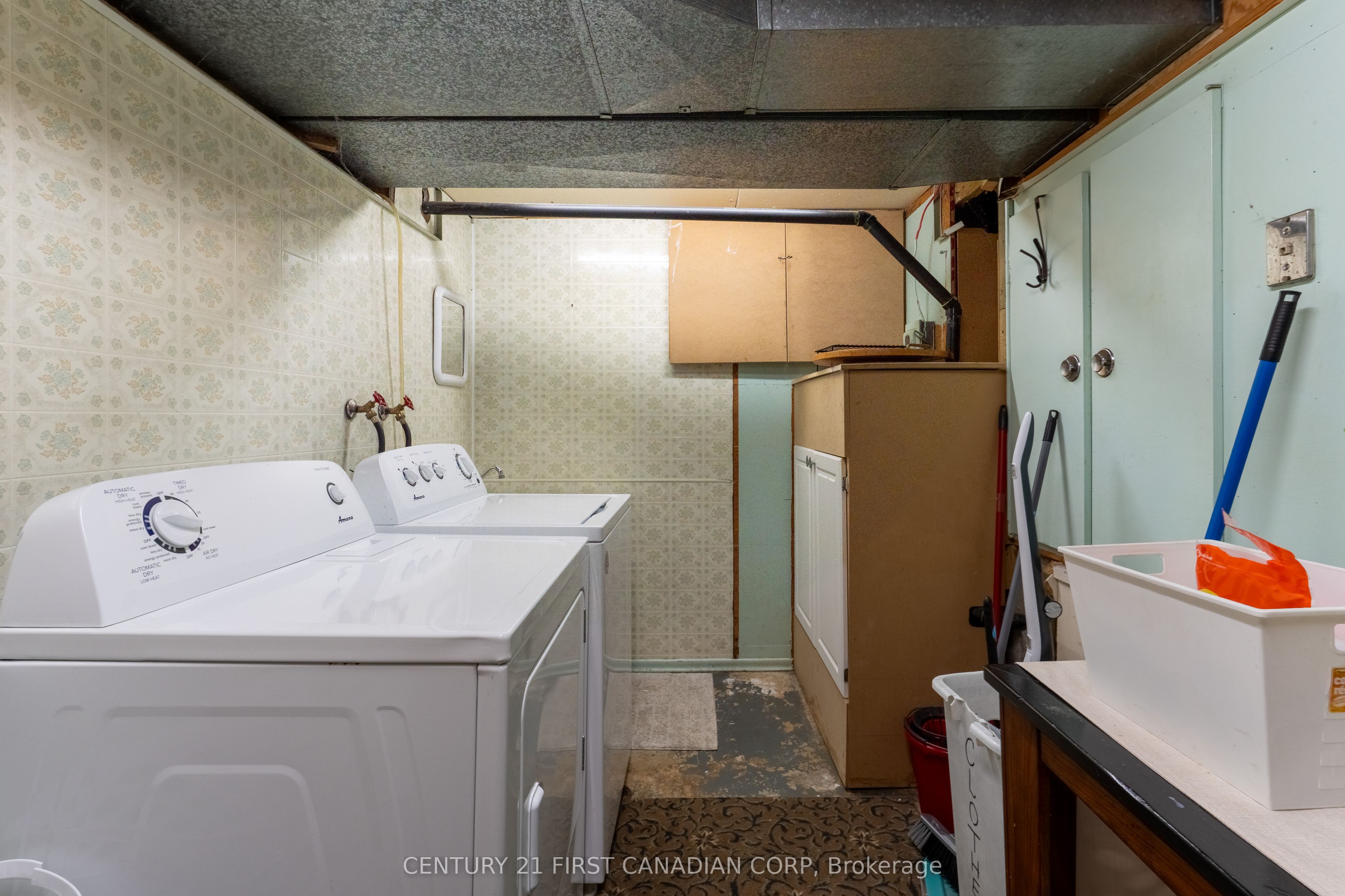 32 Mendip Crescent Property Photo 31