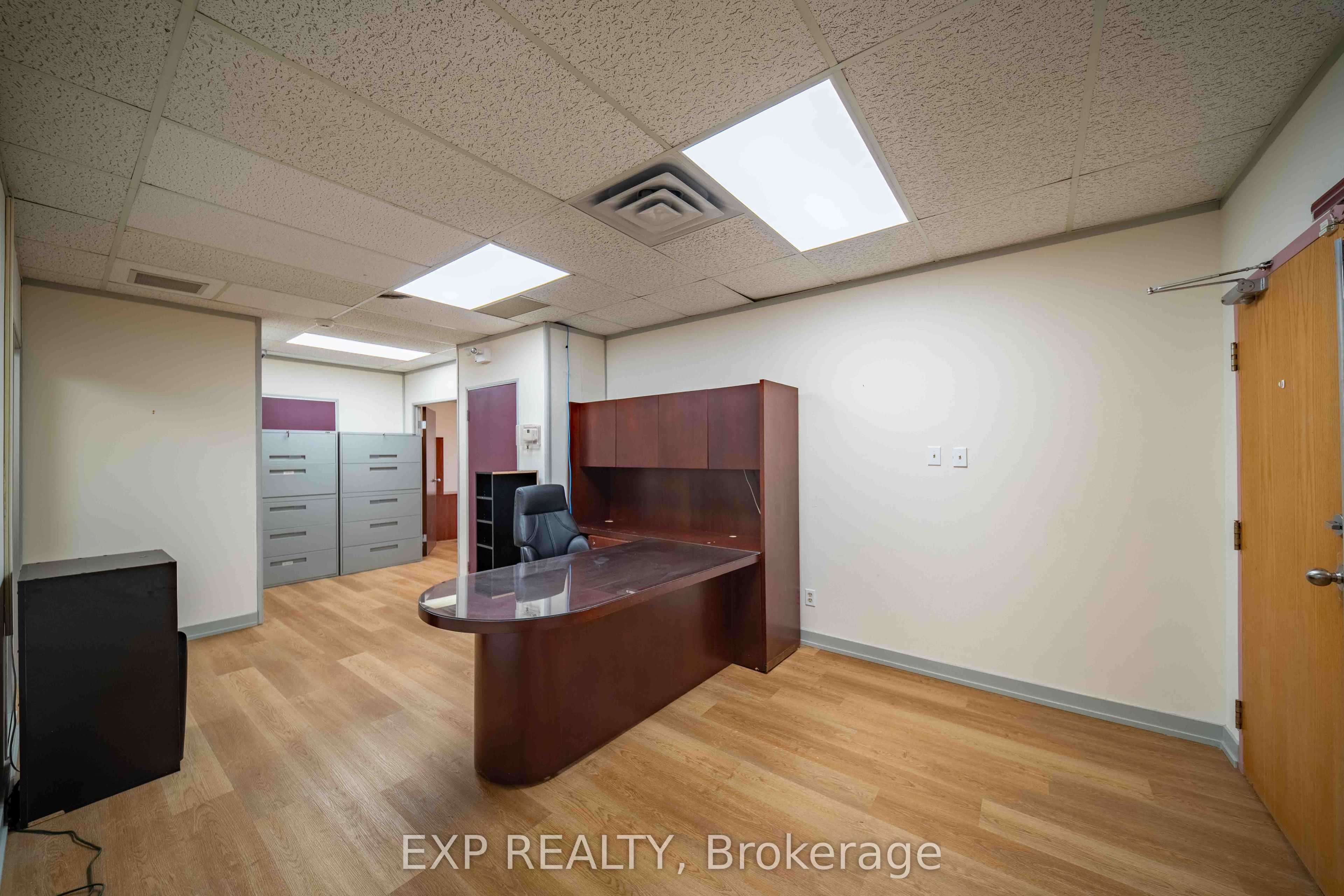 28 Concourse Gate 104 Property Photo 6