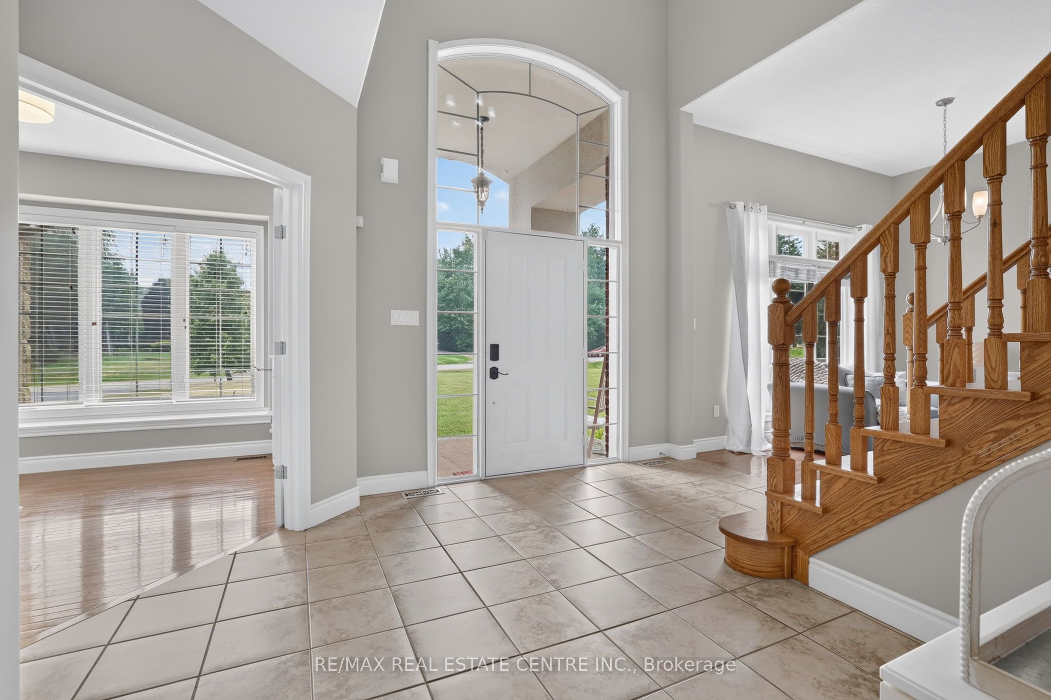24 Brookhaven Crescent Property Photo 3