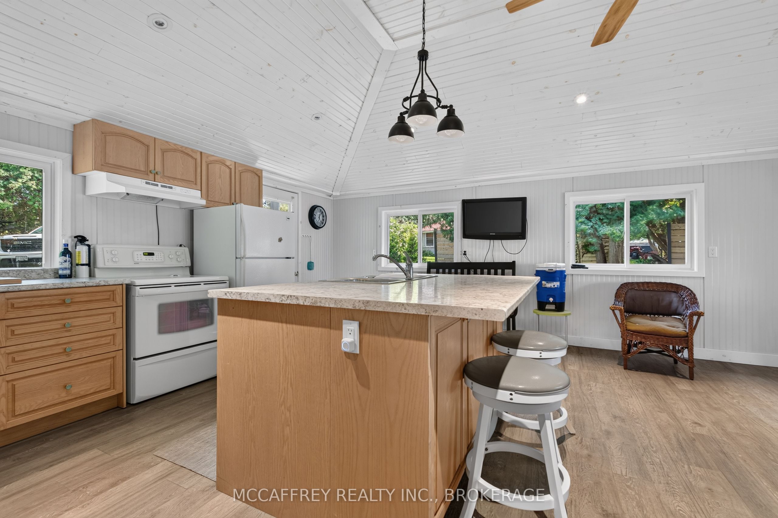 96 Islandview Lane Property Photo 16