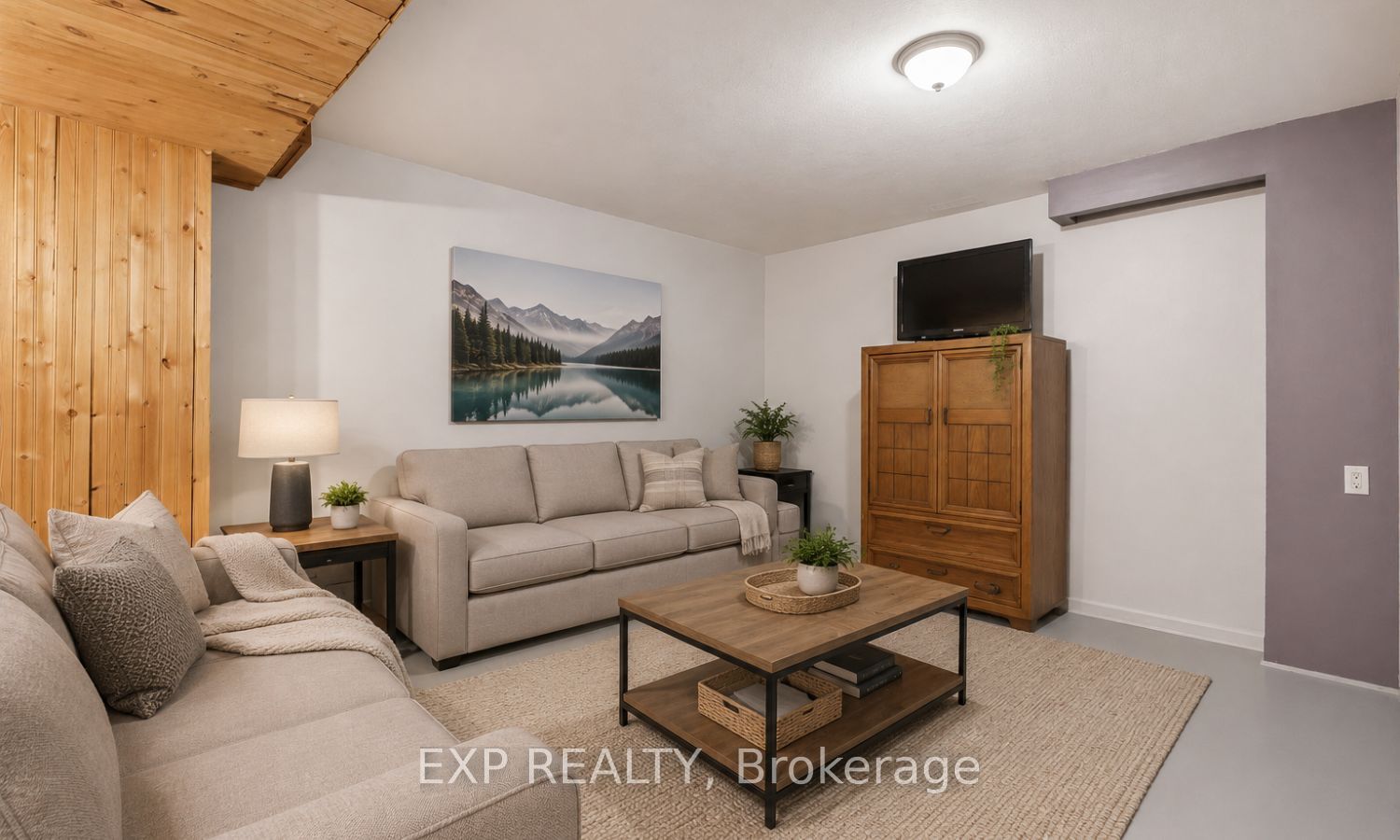 8 Abbott Lane Property Photo 8