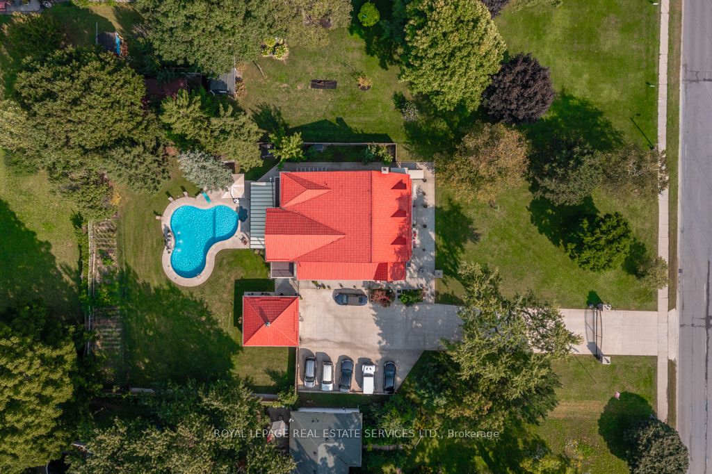 6949 Thorold Stone Road
