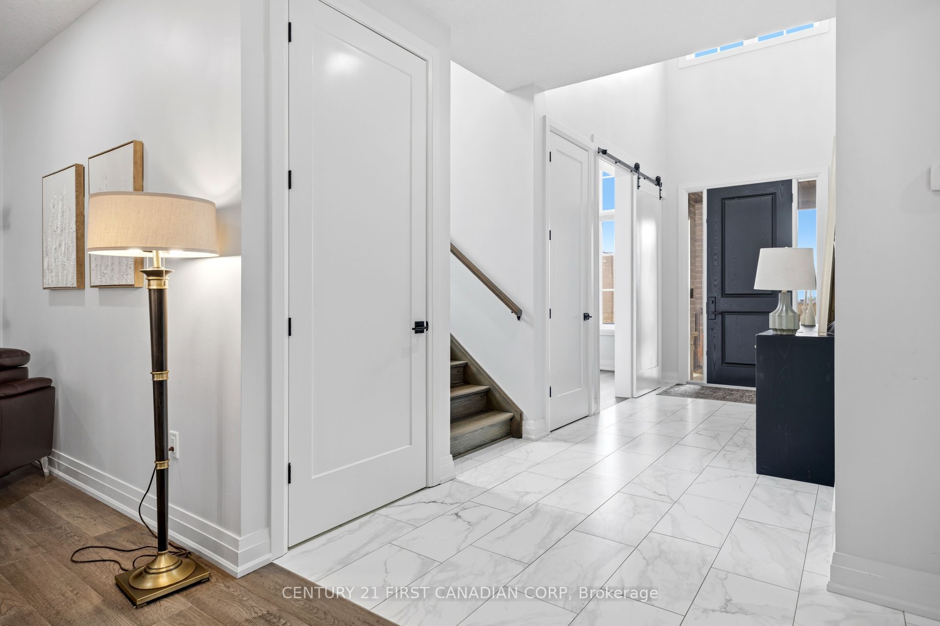 1909 Boardwalk Way Property Photo 5