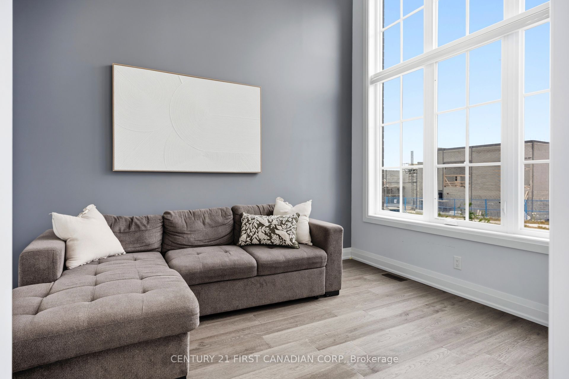 1909 Boardwalk Way Property Photo 7