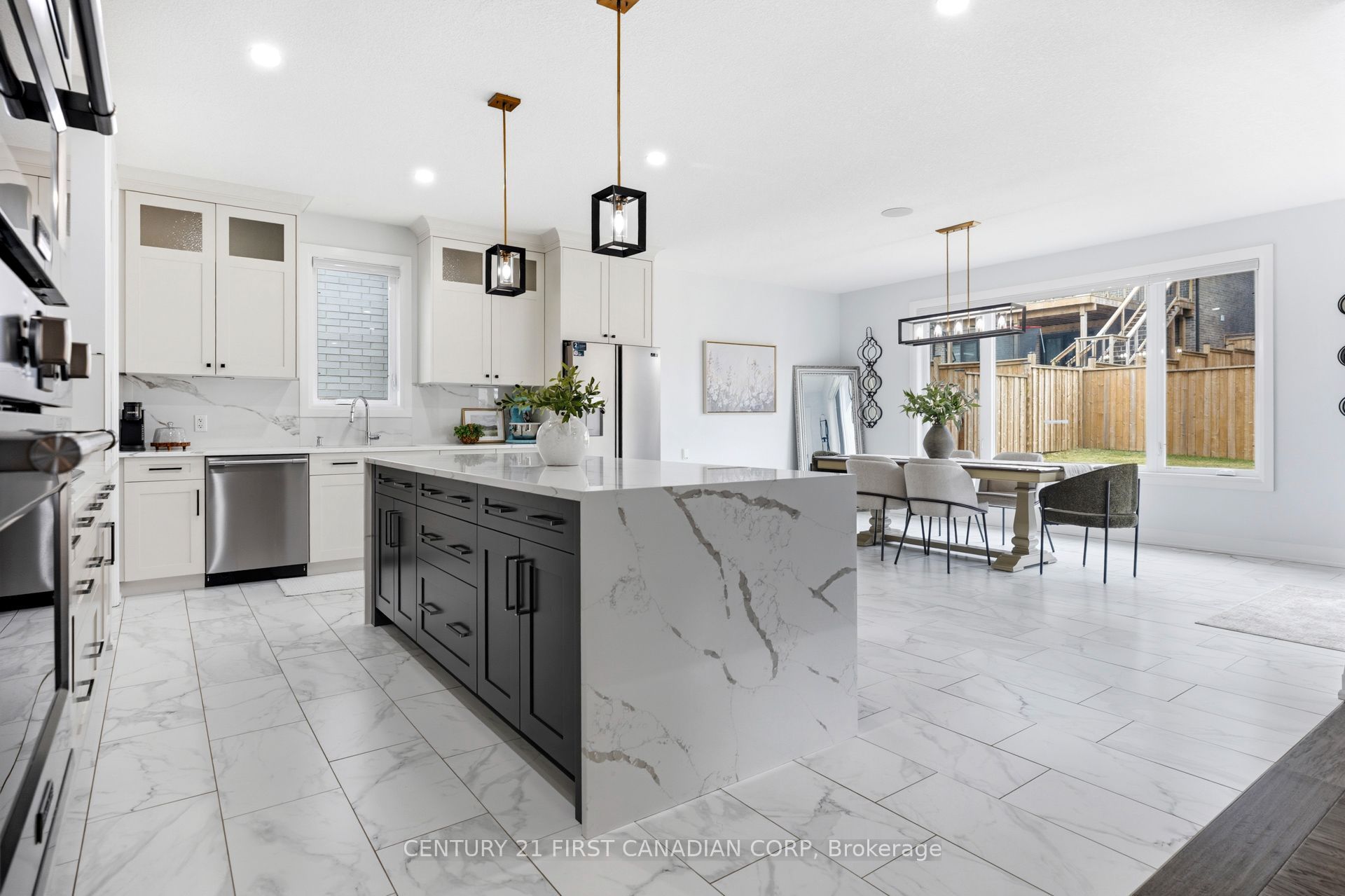 1909 Boardwalk Way Property Photo 15