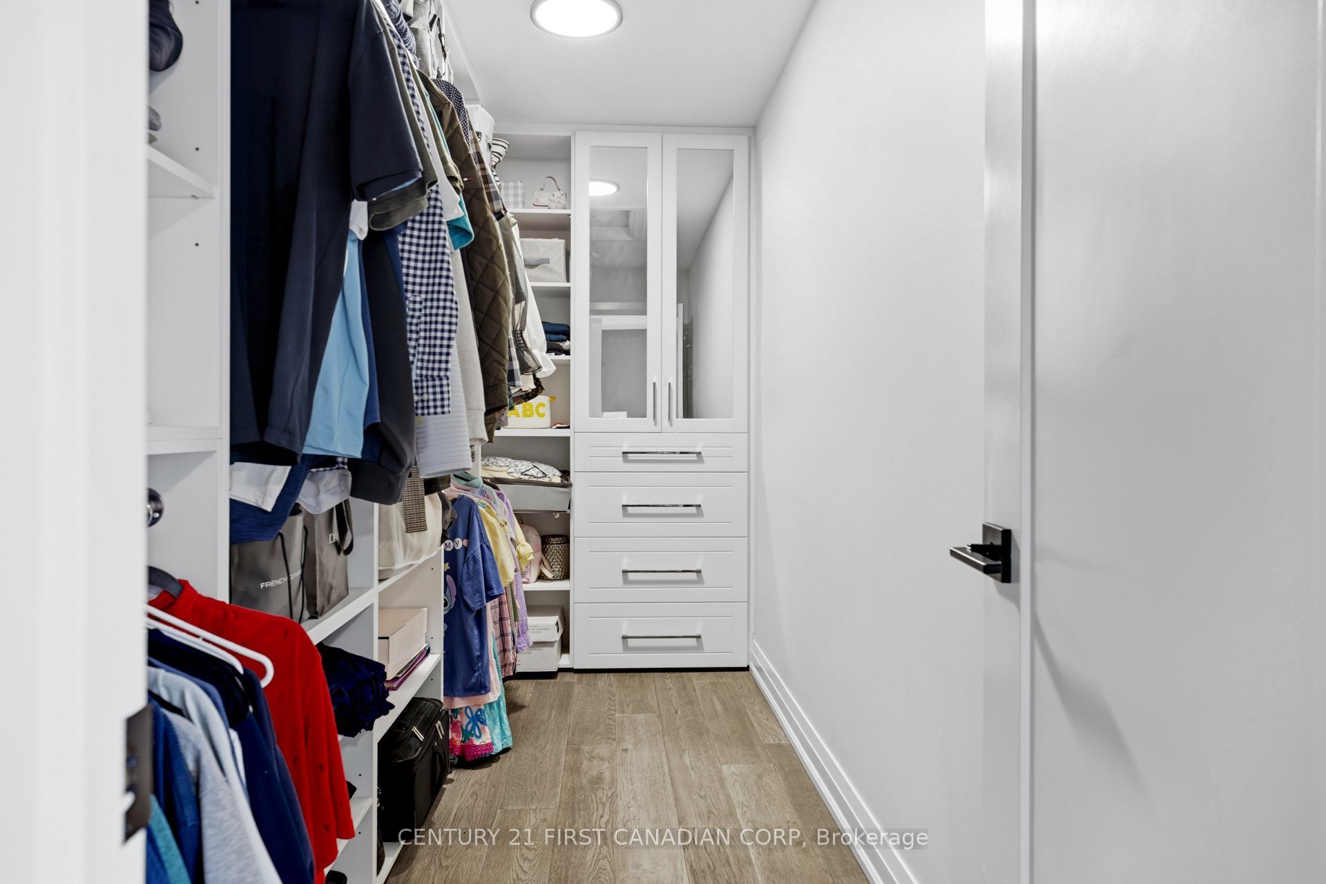 1909 Boardwalk Way Property Photo 25