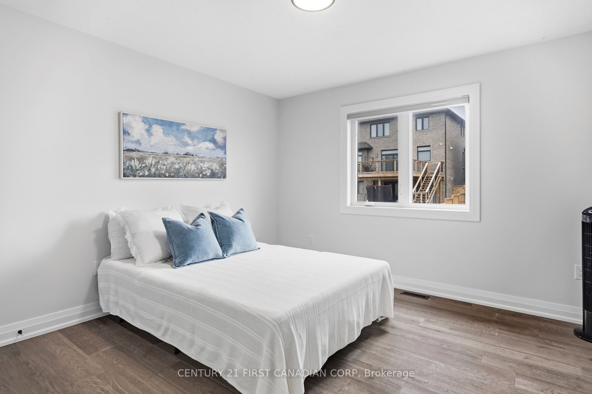 1909 Boardwalk Way Property Photo 29