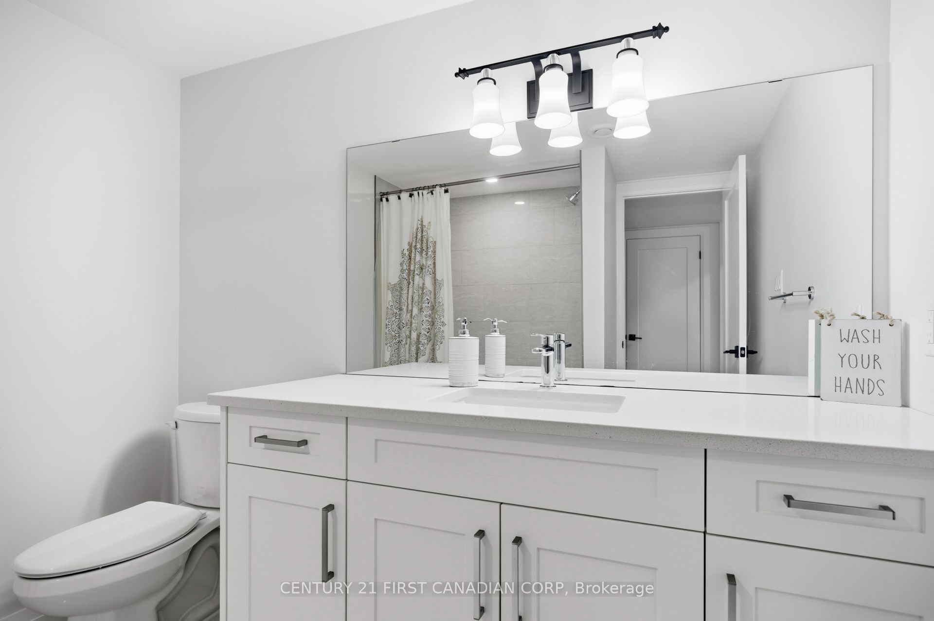 1909 Boardwalk Way Property Photo 40