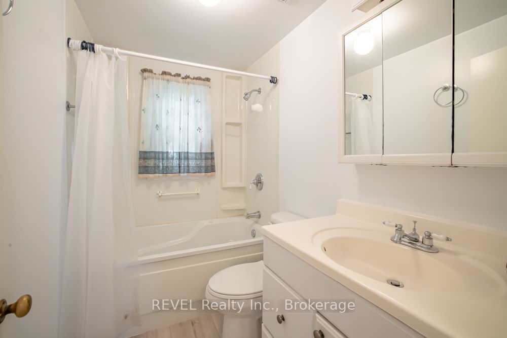 247 Nicolas Road Property Photo 16