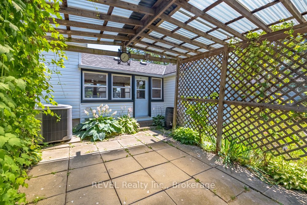 247 Nicolas Road Property Photo 25