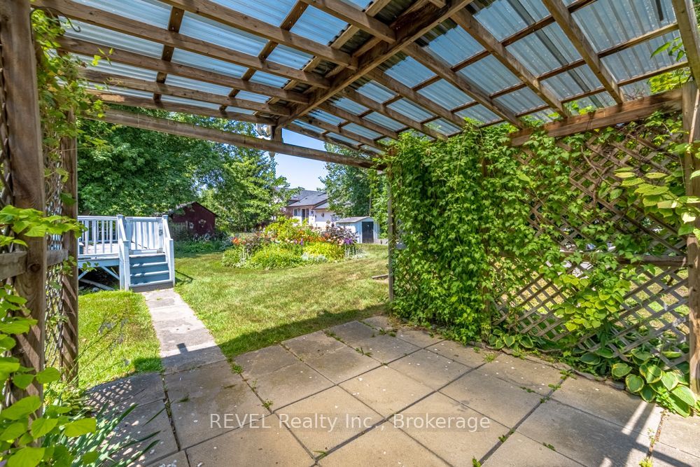 247 Nicolas Road Property Photo 27