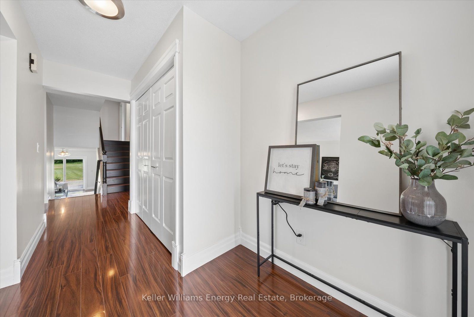 8280 Albert Court Property Photo 7
