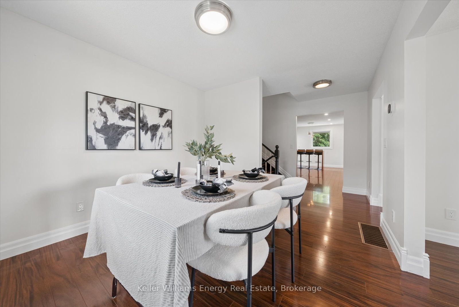 8280 Albert Court Property Photo 11