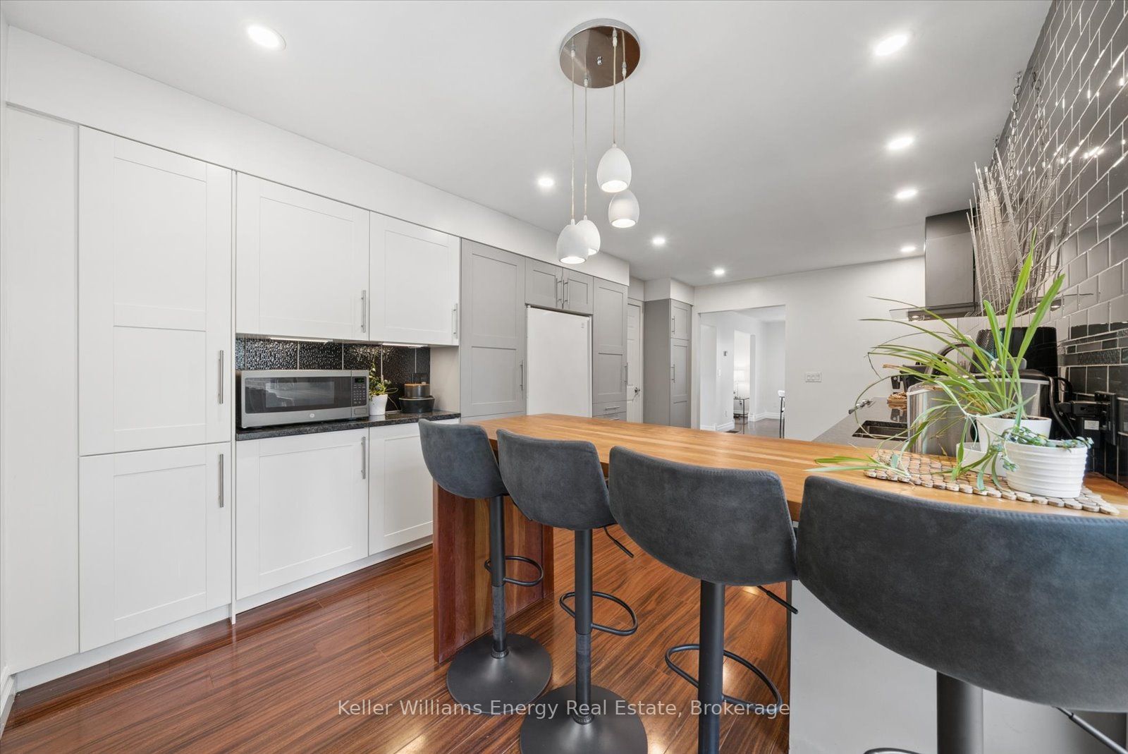 8280 Albert Court Property Photo 14