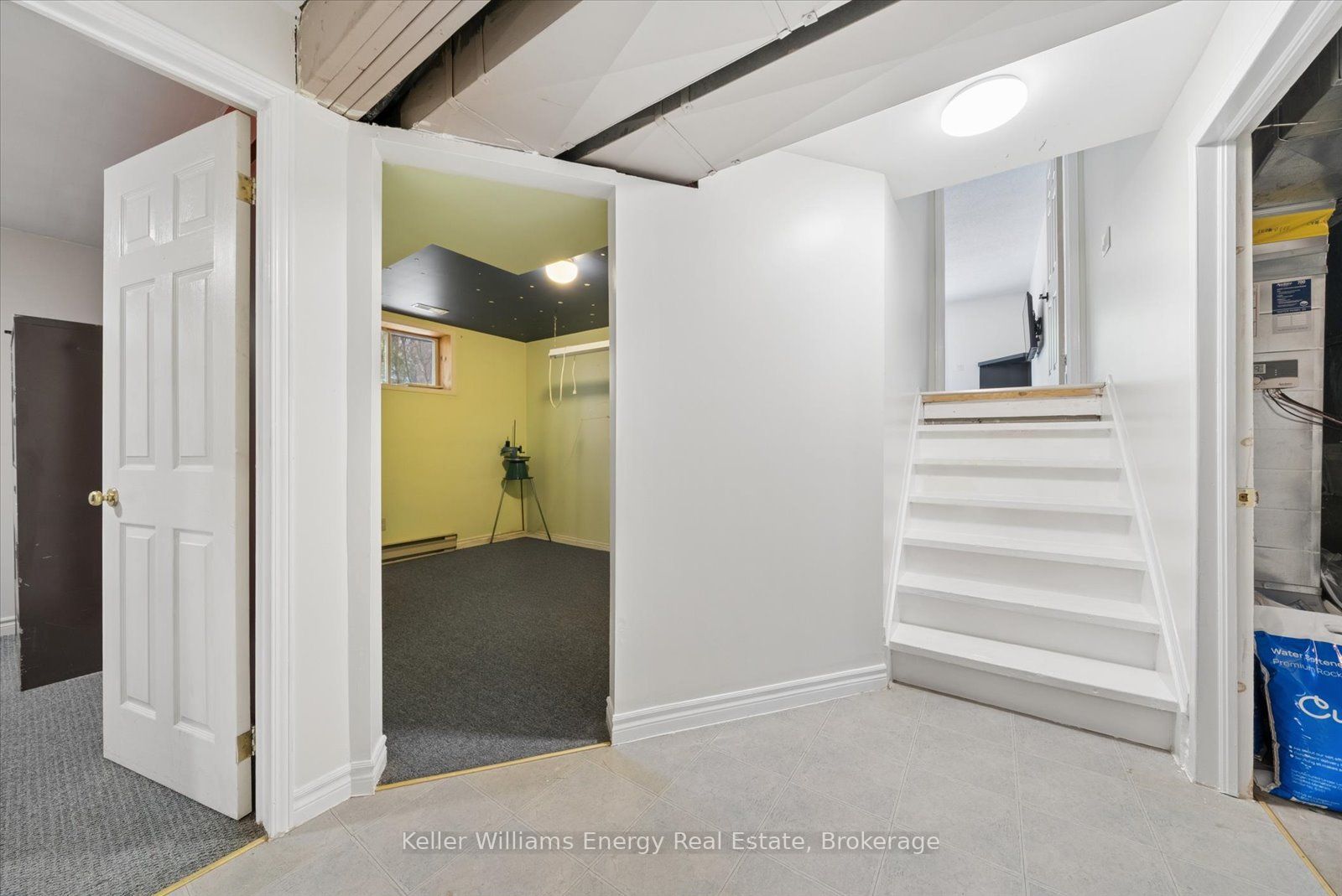 8280 Albert Court Property Photo 31