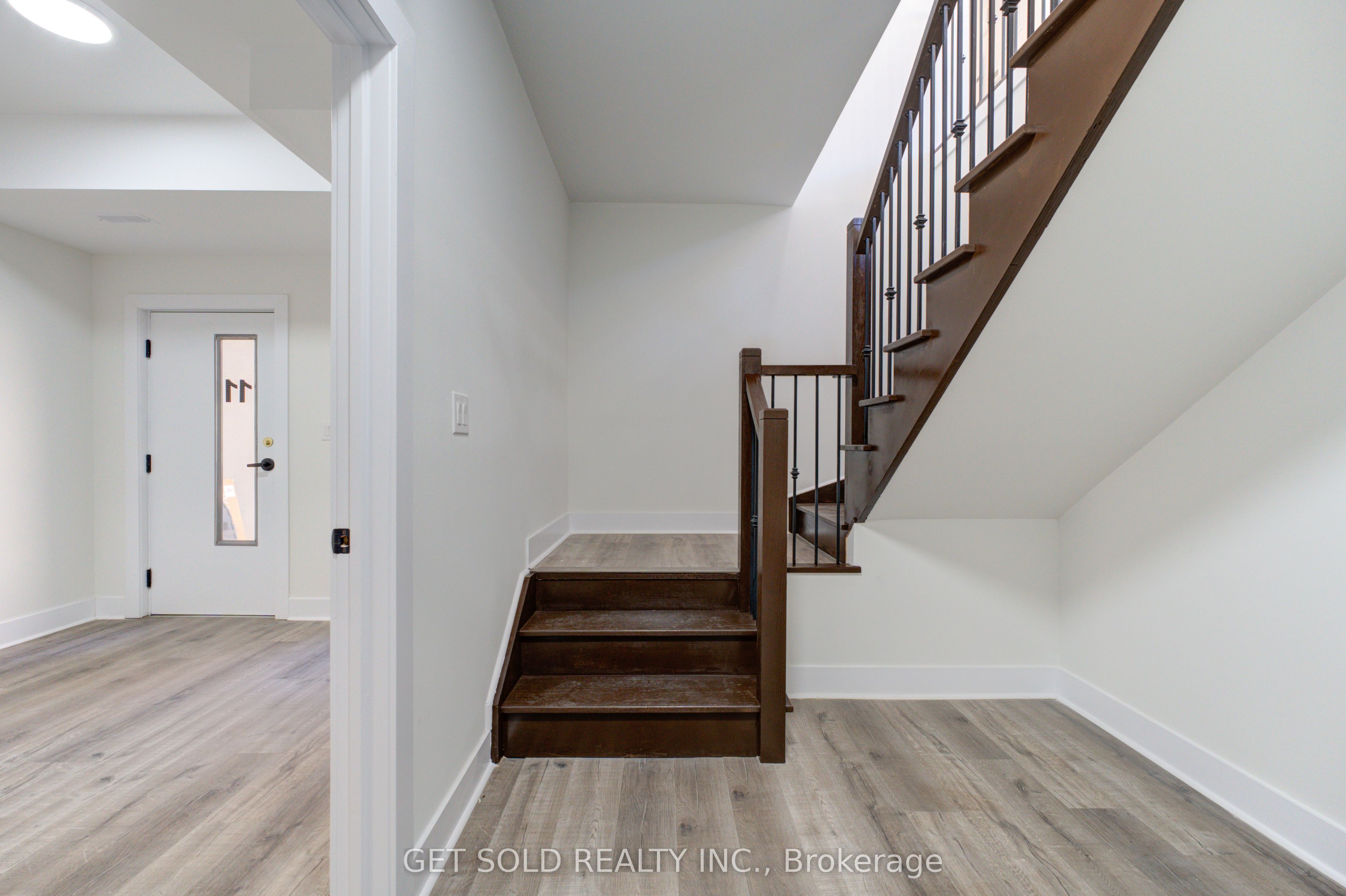 6701 Thorold Stone Road 11 Property Photo 4