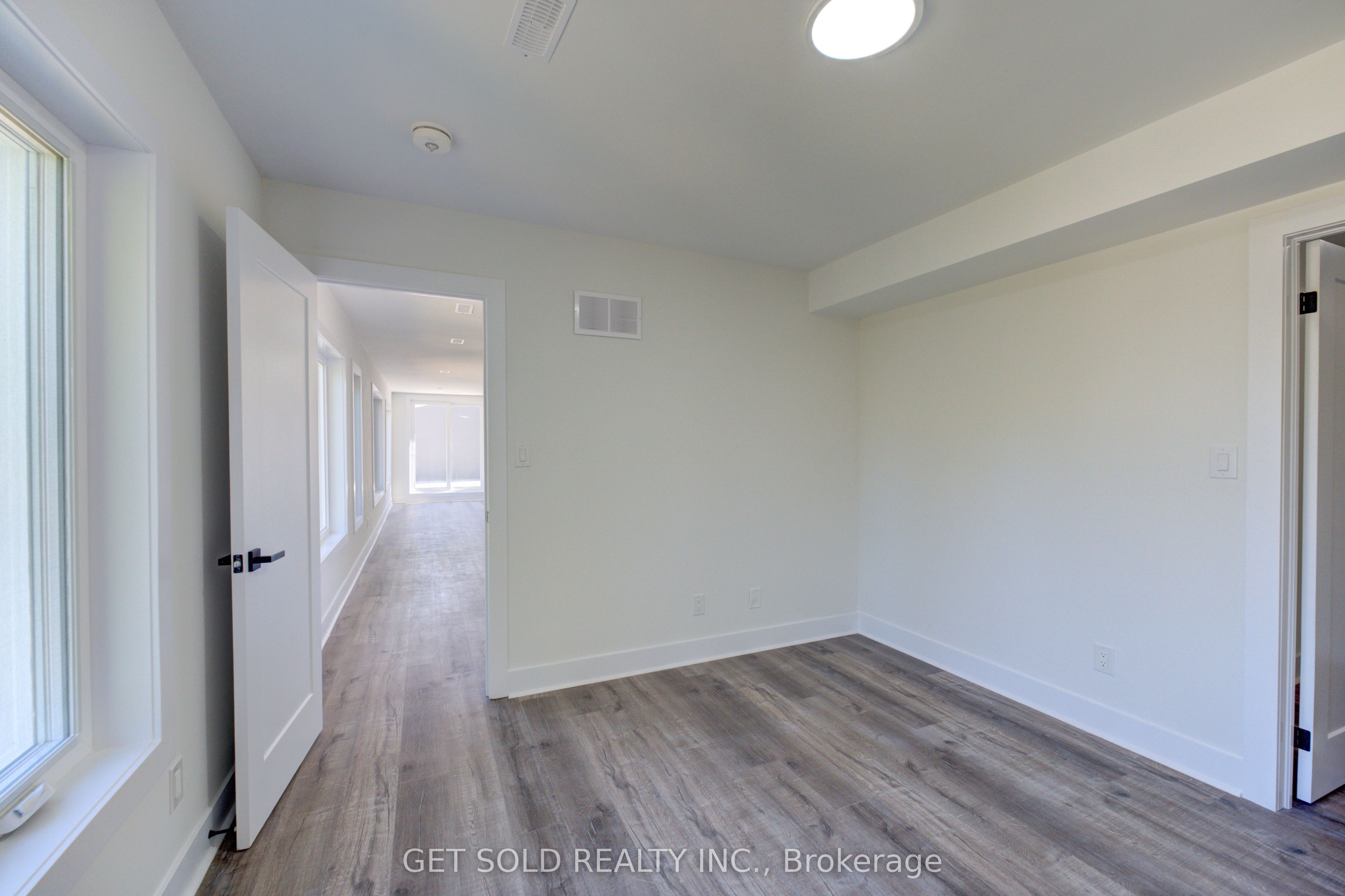 6701 Thorold Stone Road 11 Property Photo 16