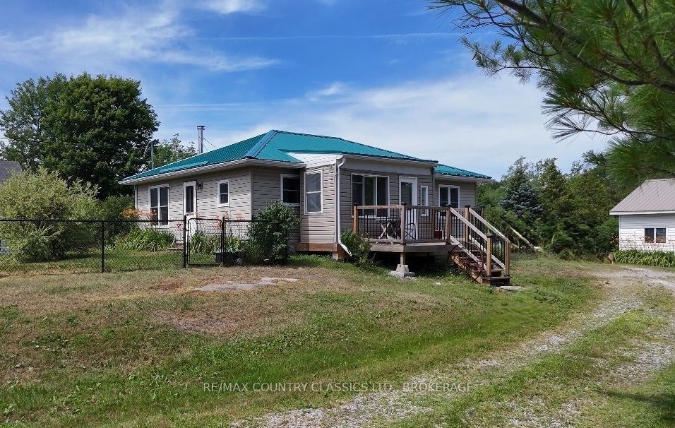 10131 Highway 41 Property Photo 1