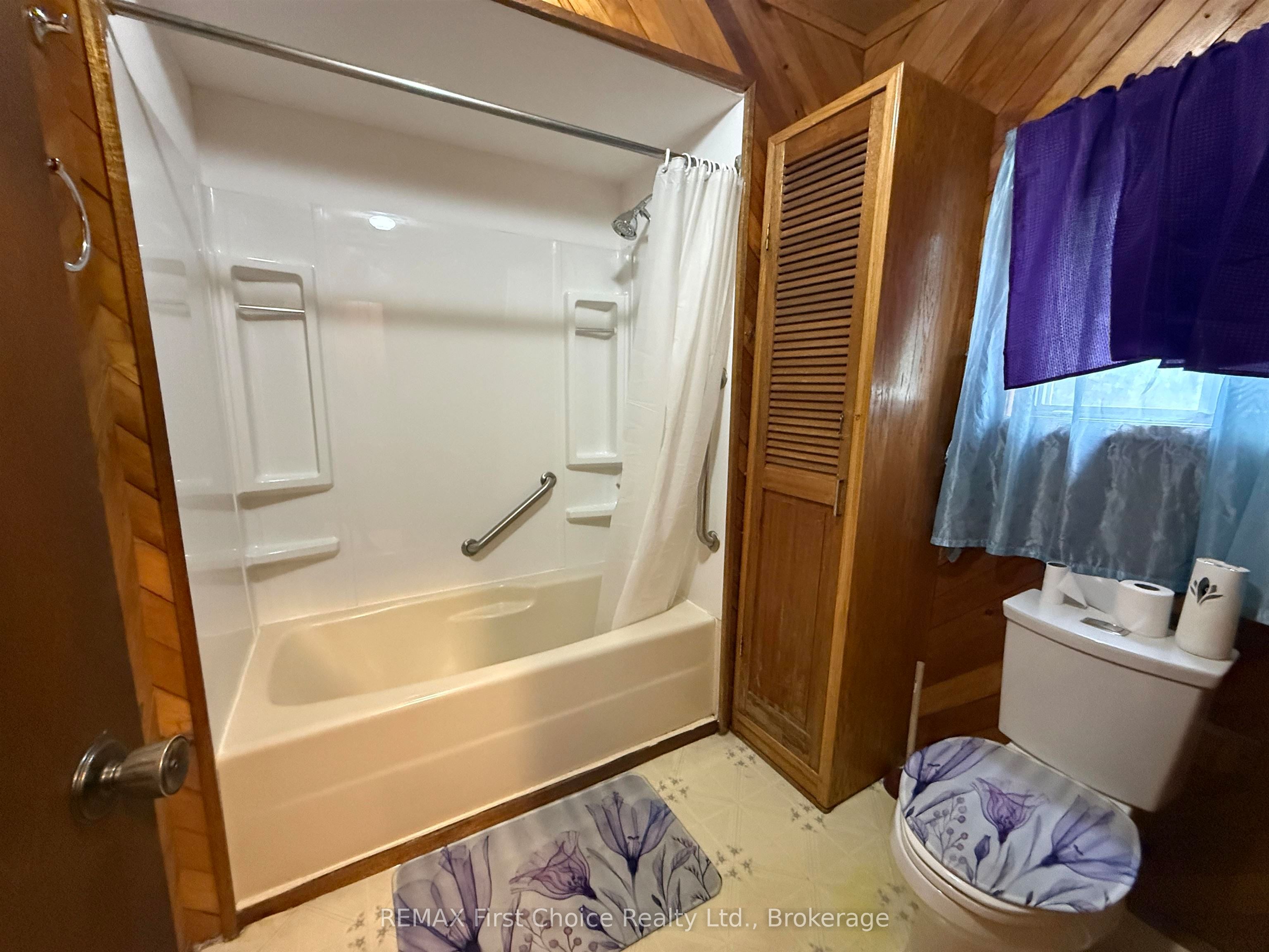 195 West River Road Property Photo 11