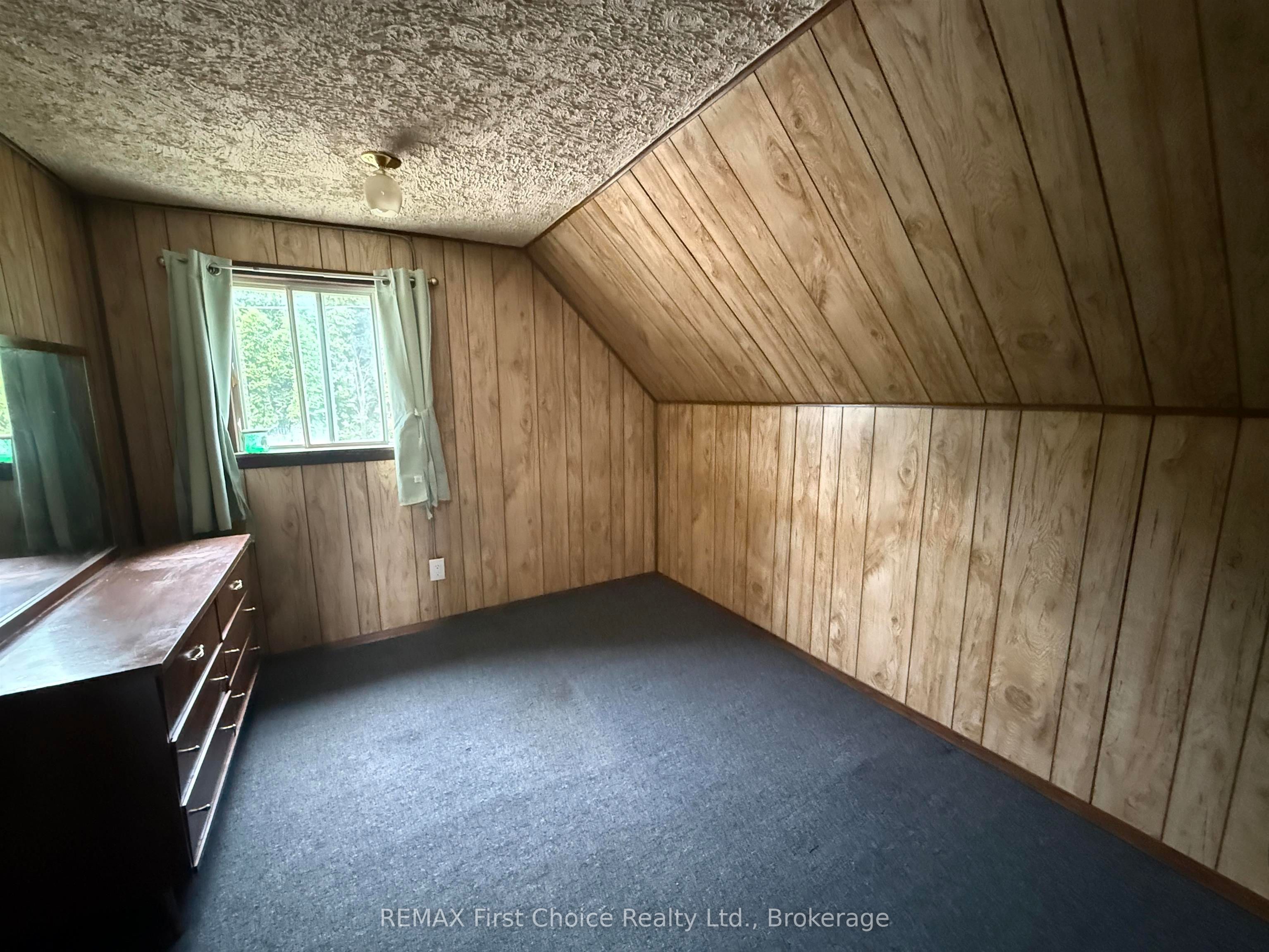195 West River Road Property Photo 14