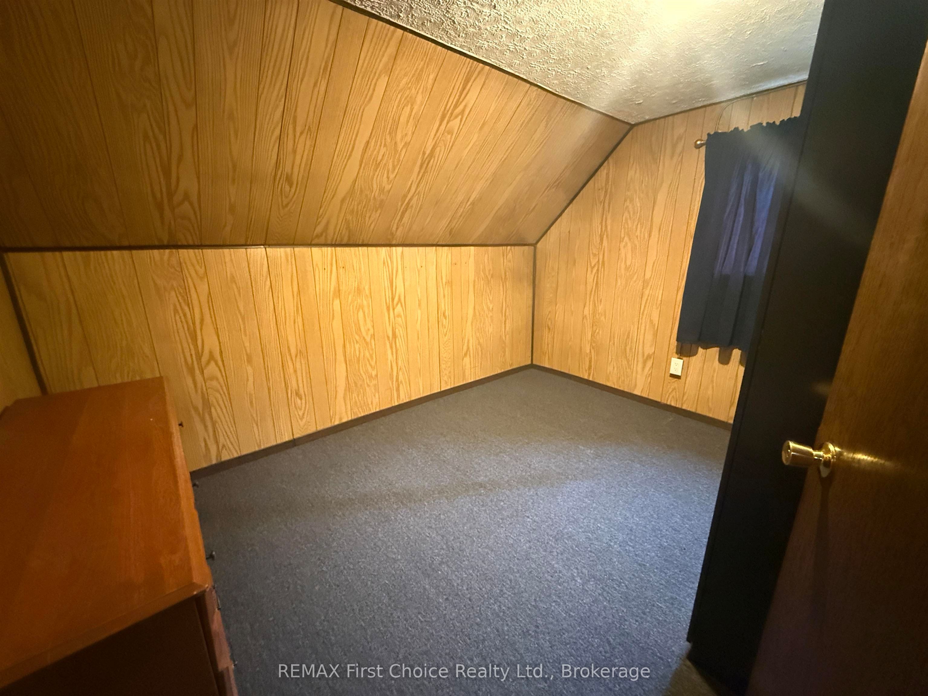 195 West River Road Property Photo 15