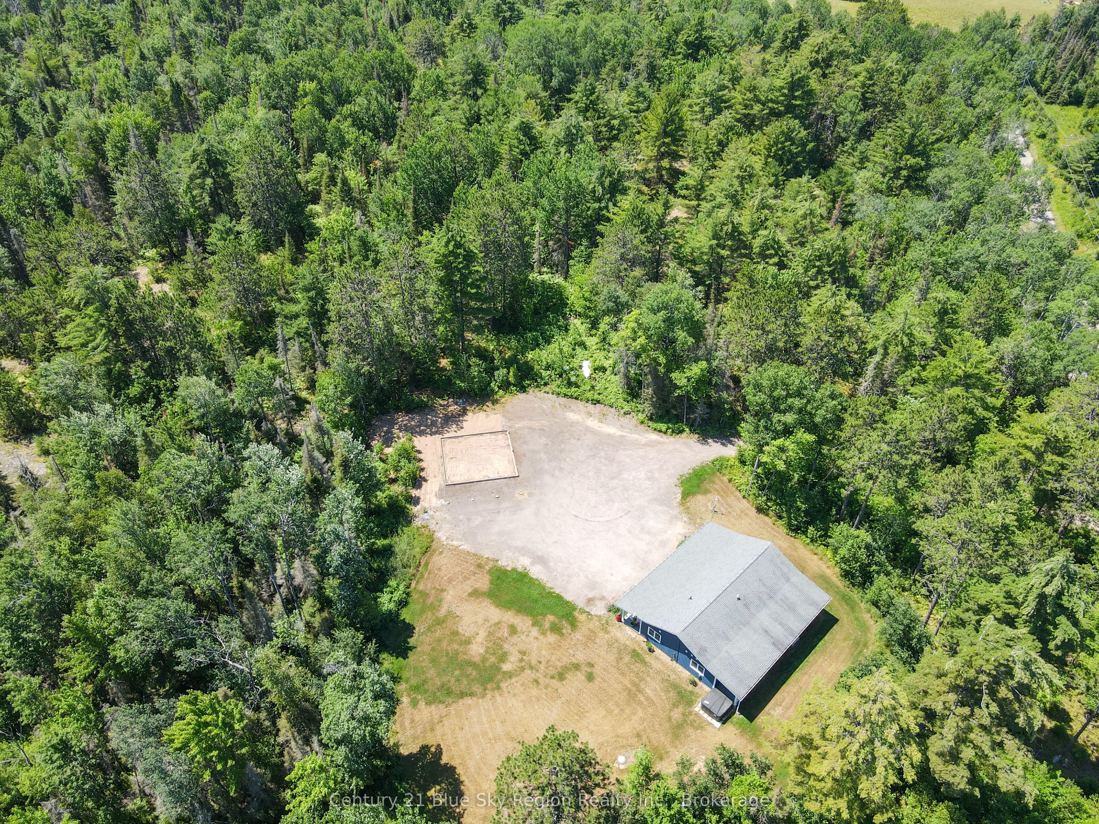 649 Hazel Glen Road Property Photo 4