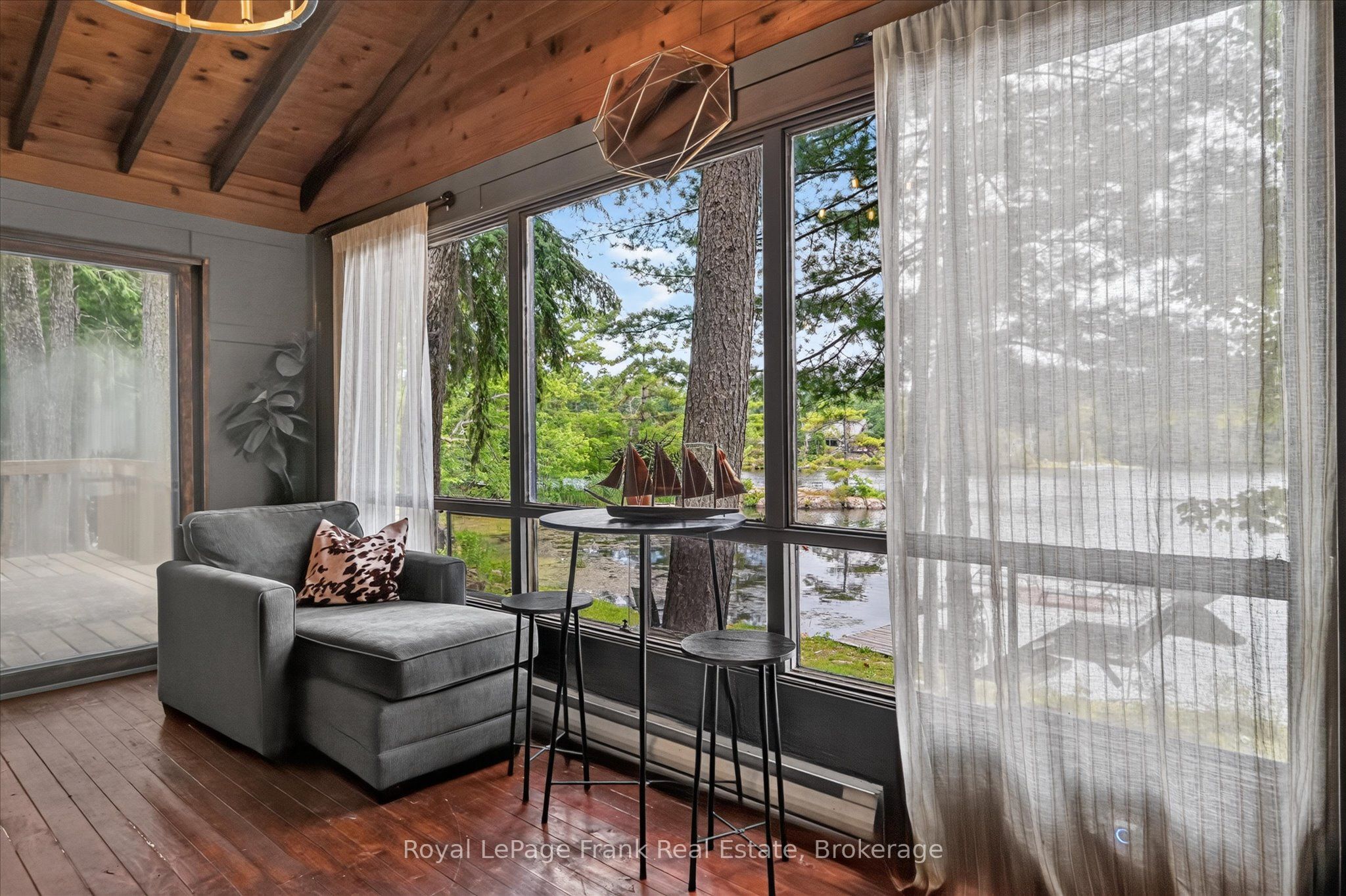 442 Island 7 Stoney Lake Property Photo 14