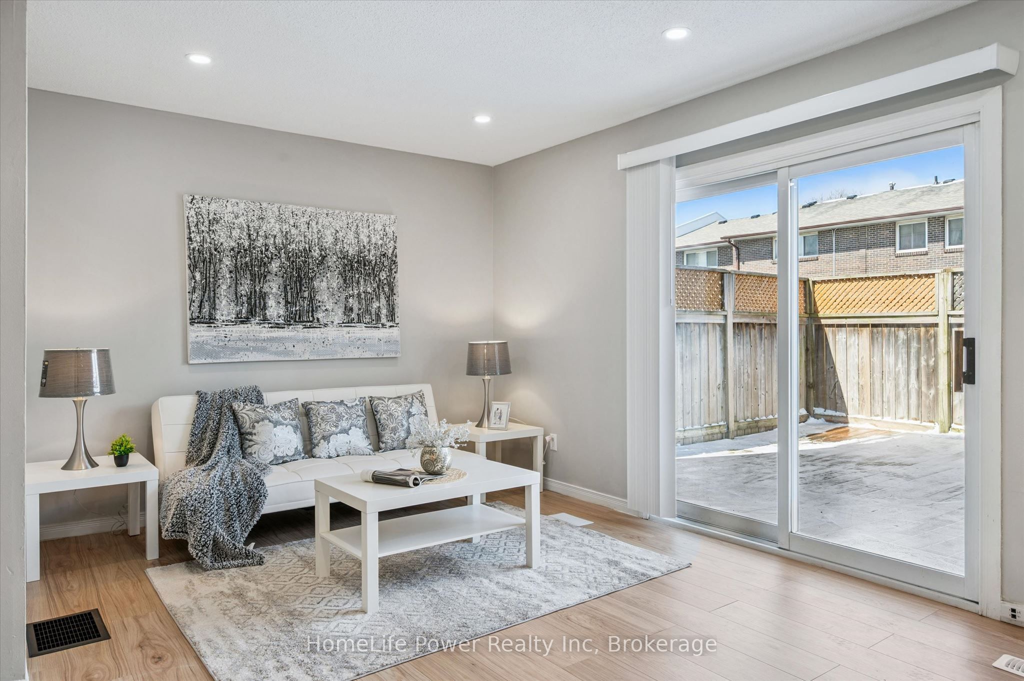 31 Greengate Road #239 Property Photo 4