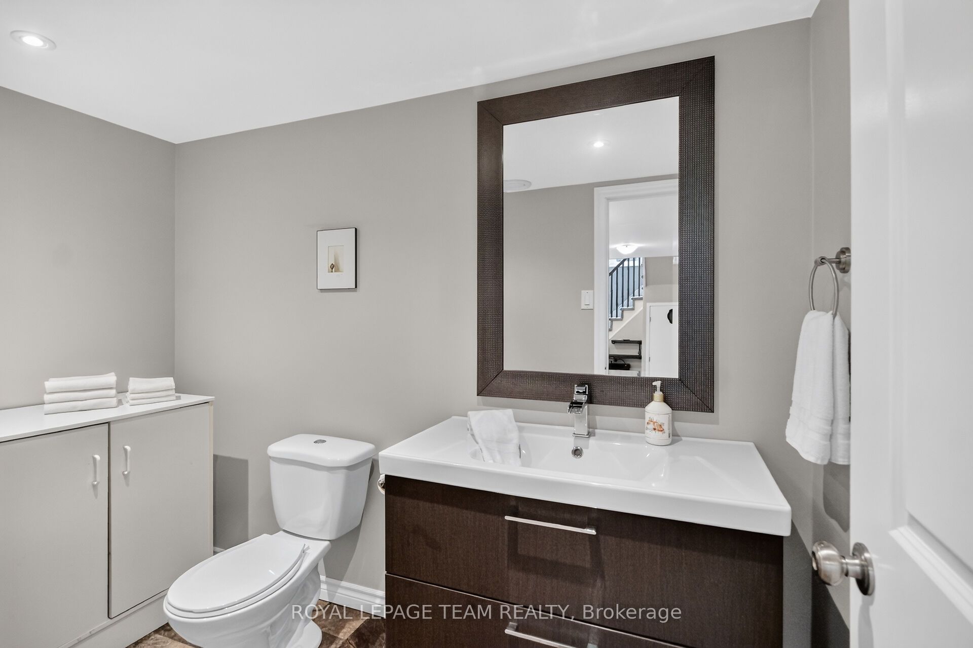 111 Hawkeswood Drive Property Photo 34