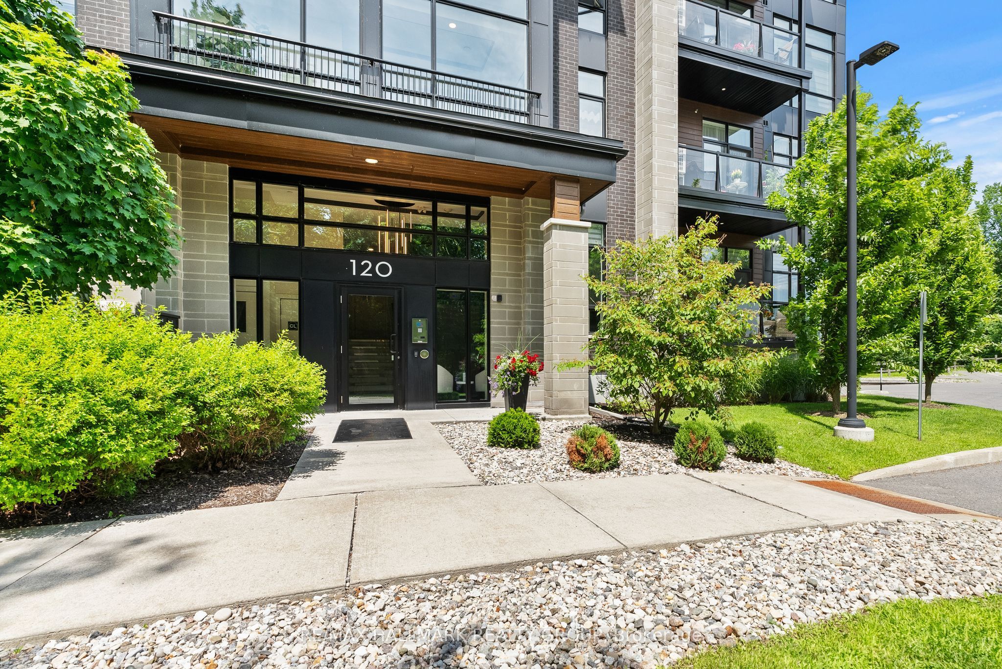 120 Cortile Private 101 Property Photo 2
