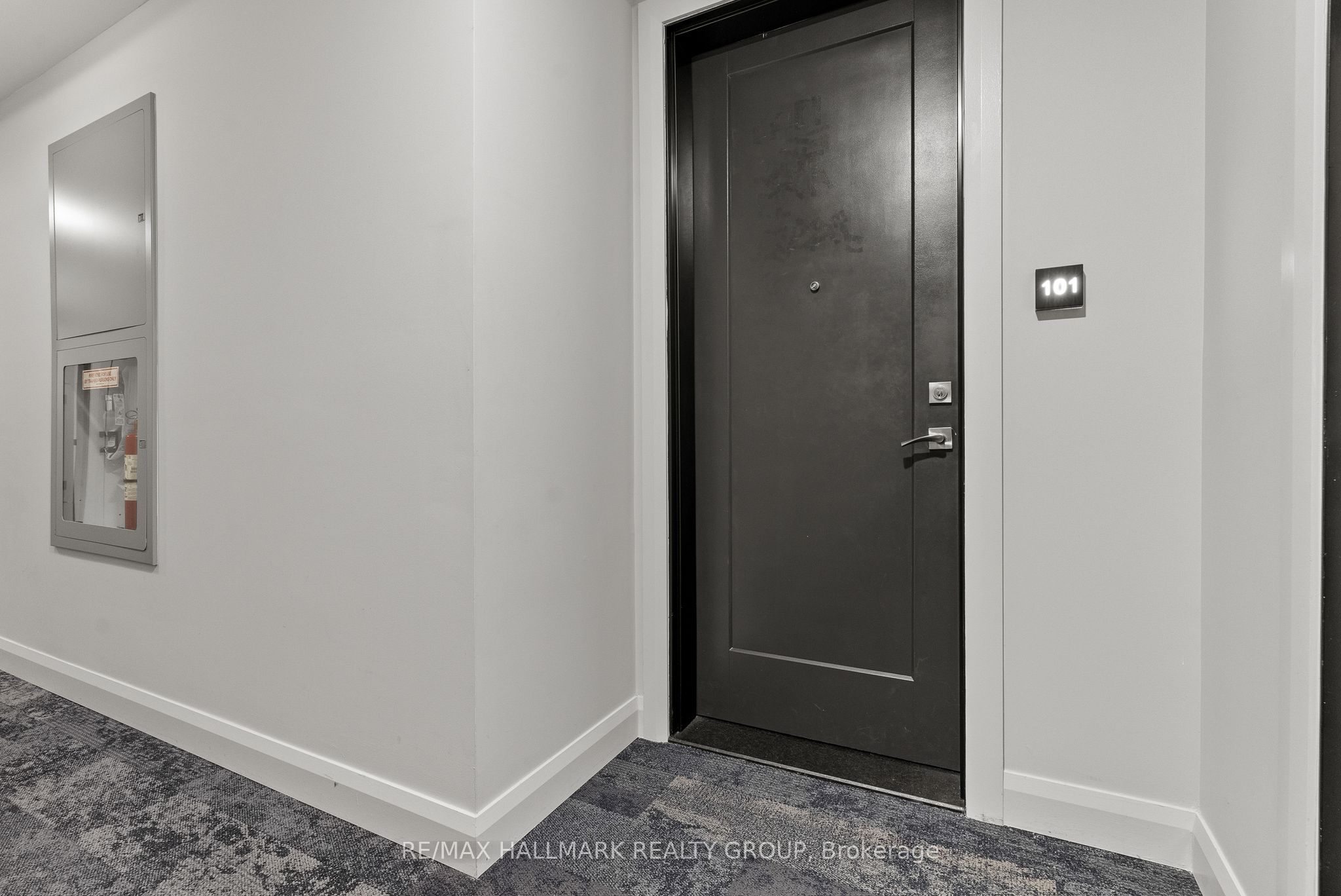 120 Cortile Private 101 Property Photo 4