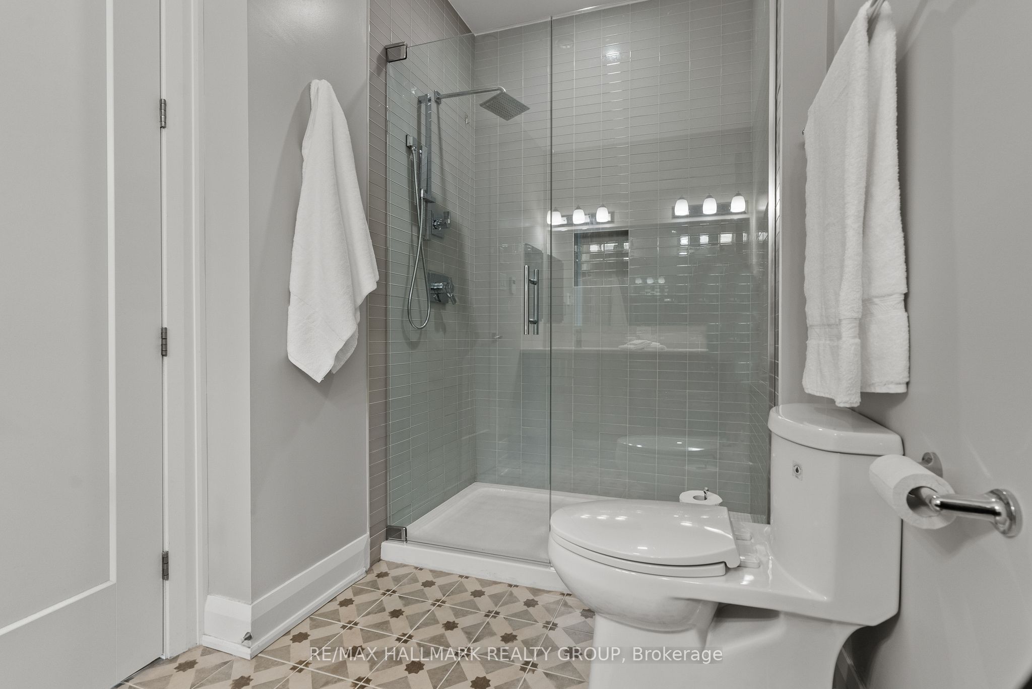 120 Cortile Private 101 Property Photo 17