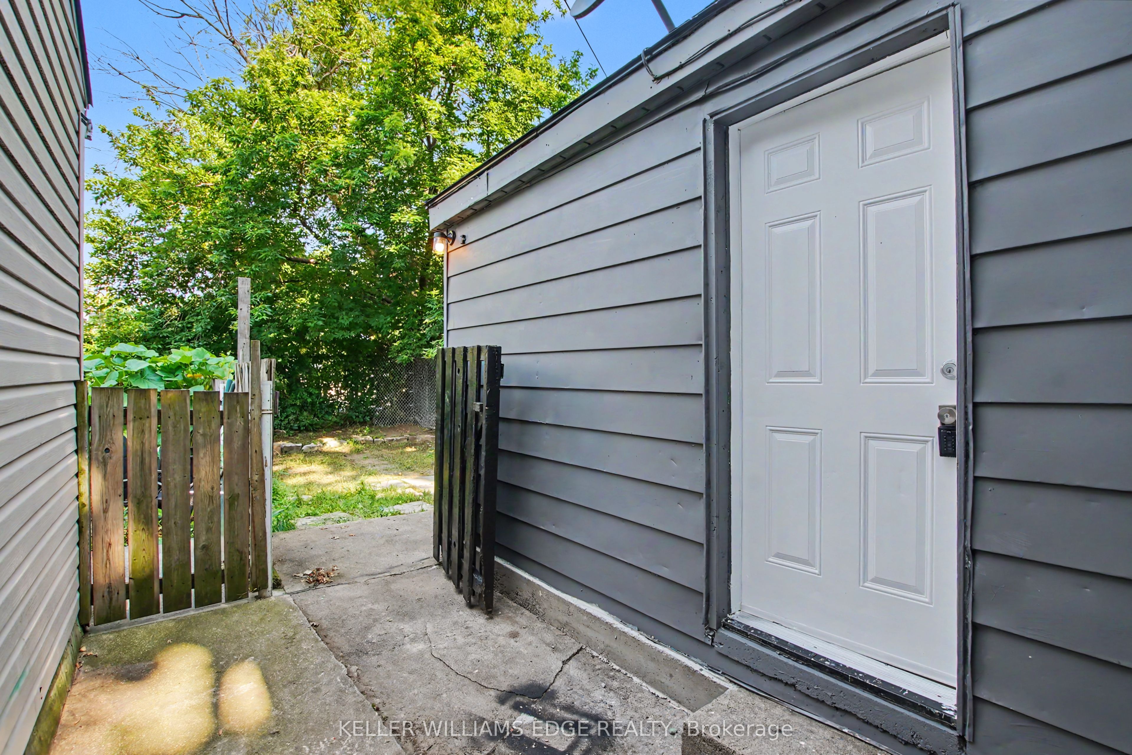 89 Cheever Street Property Photo 22