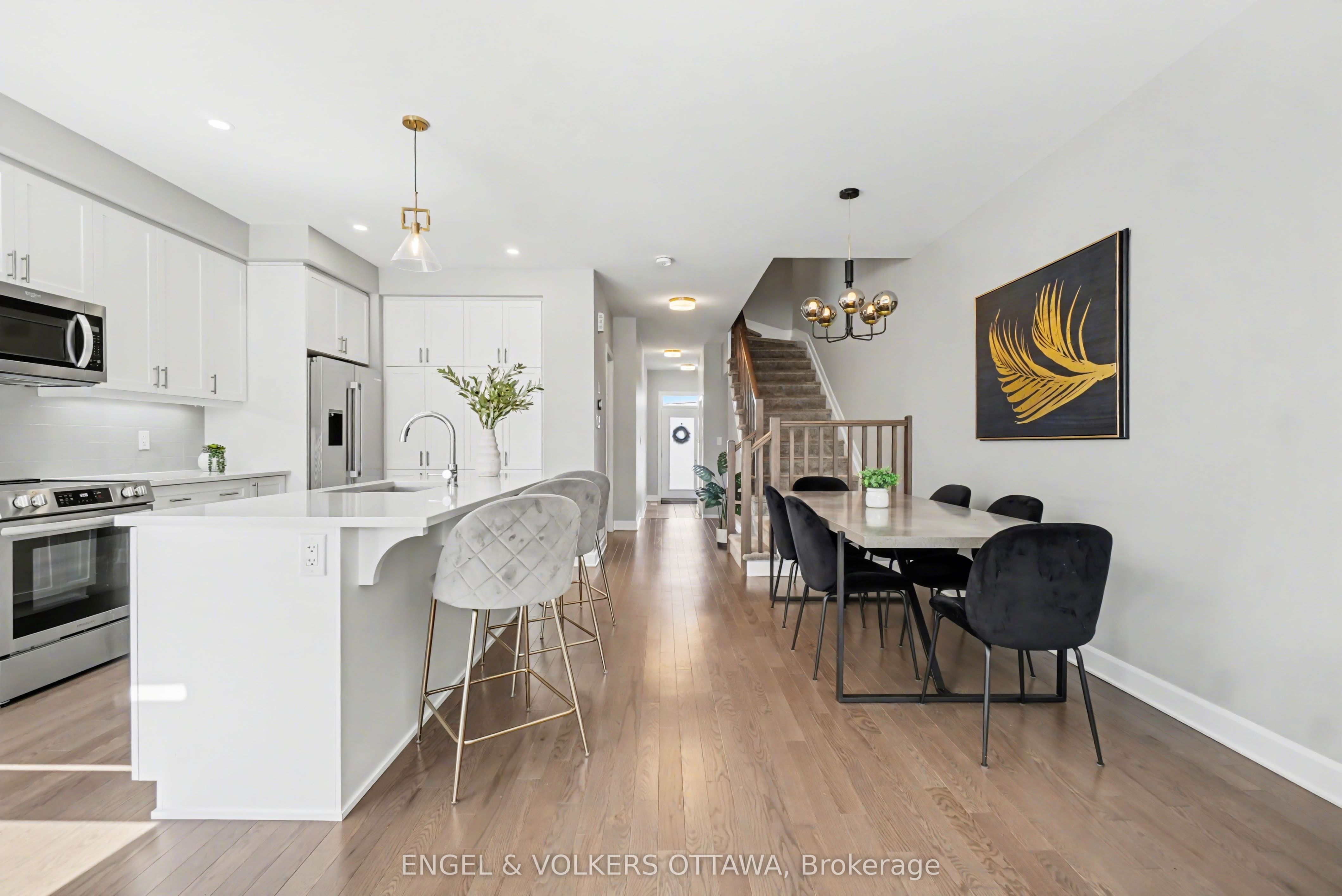 57 Mandevilla Crescent Property Photo 6