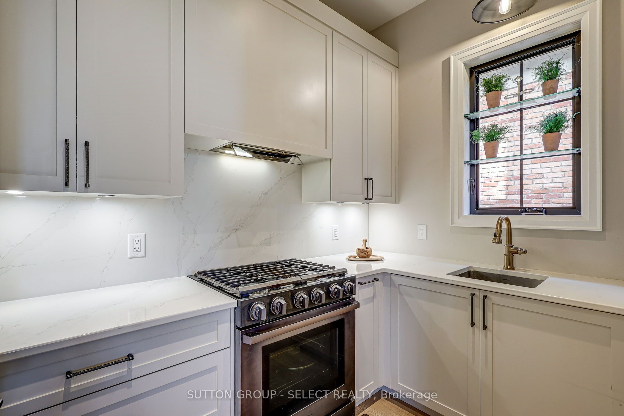 2397 Meadowlands Way Property Photo 14