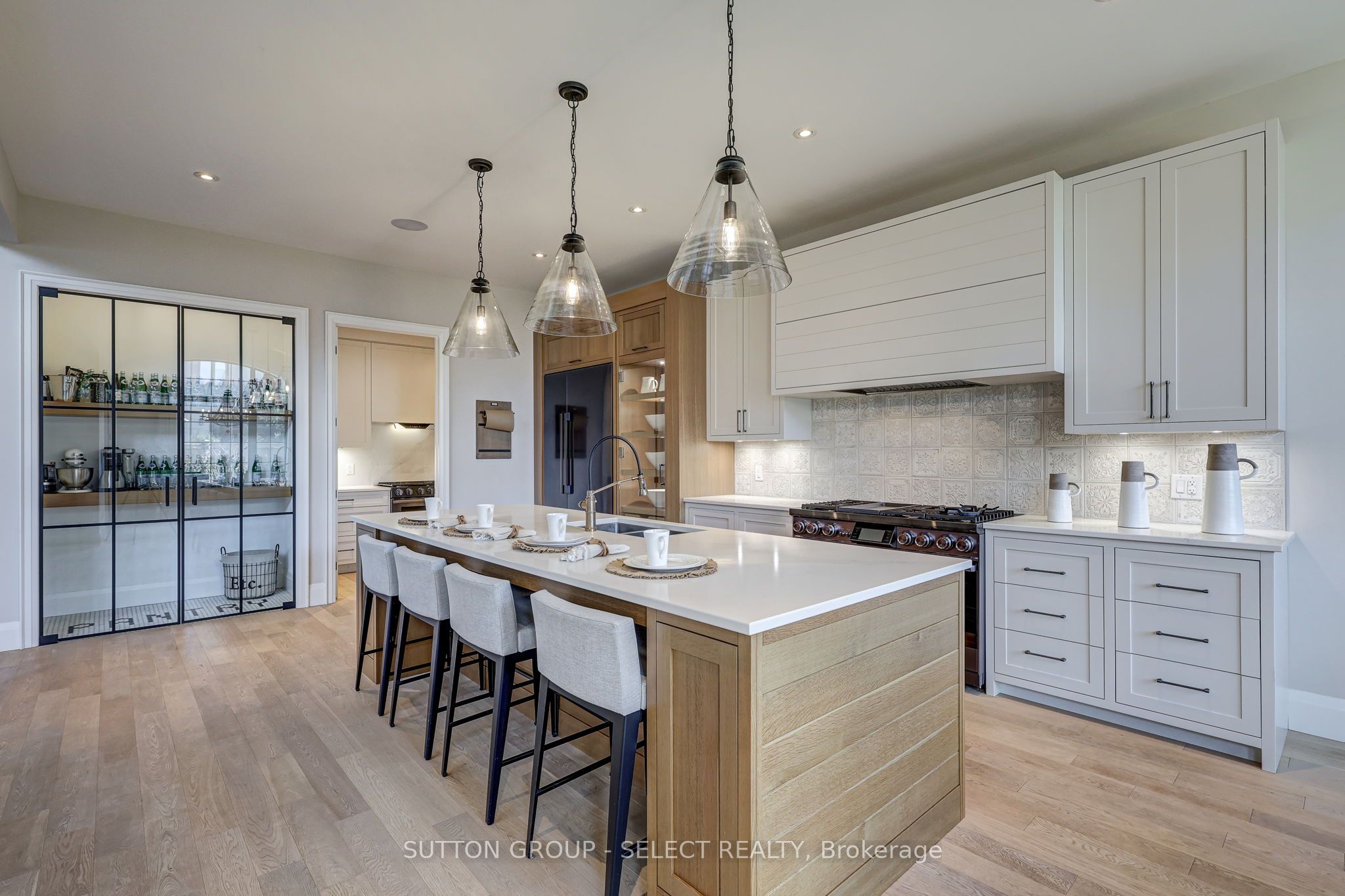 2397 Meadowlands Way Property Photo 17
