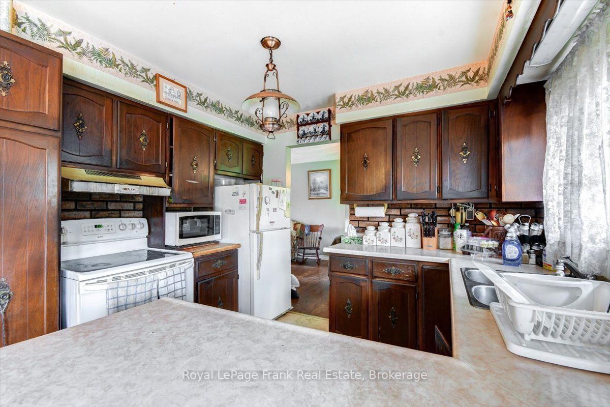 19 County Rd 2 Property Photo 13