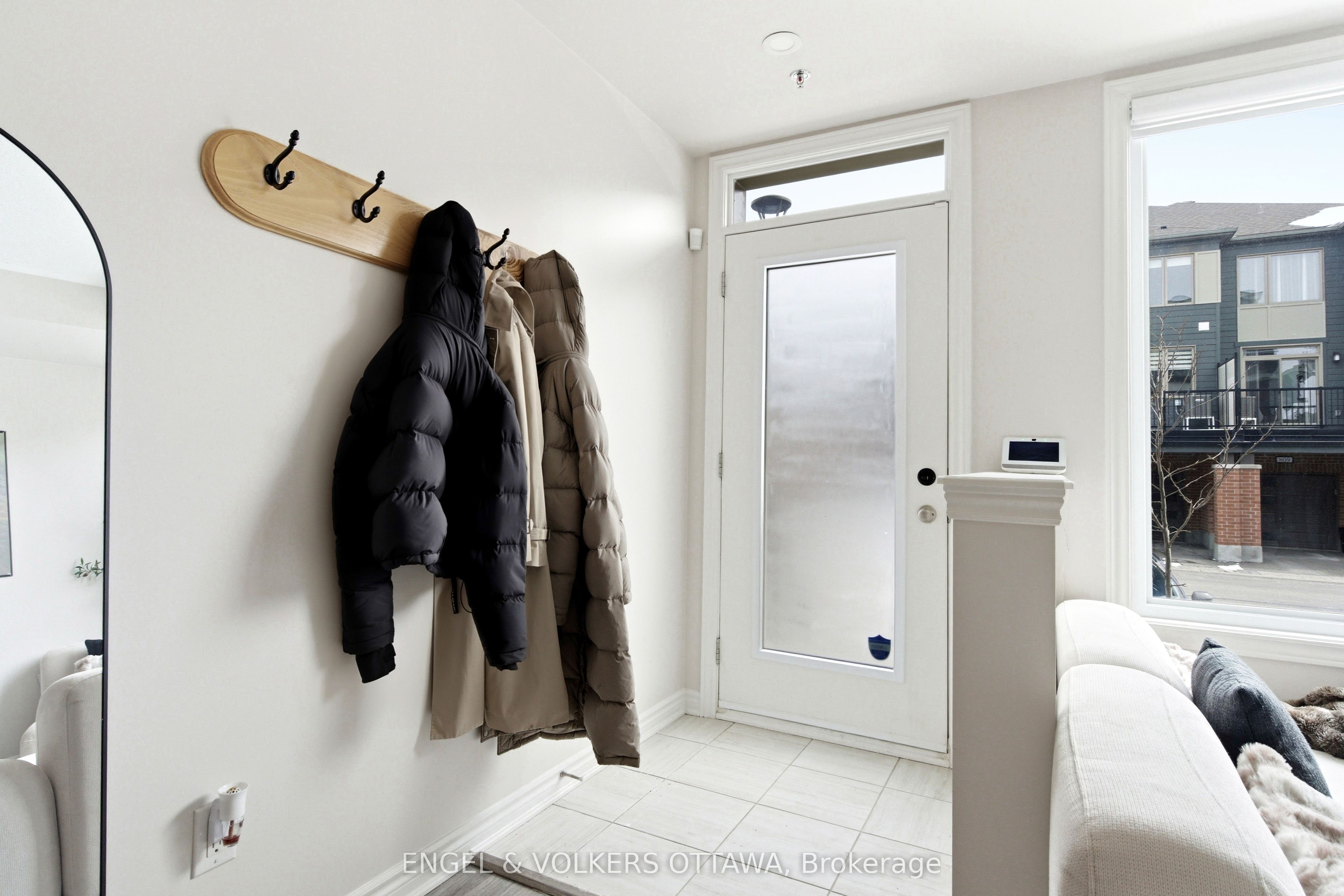 808 Kiniw Private Property Photo 3