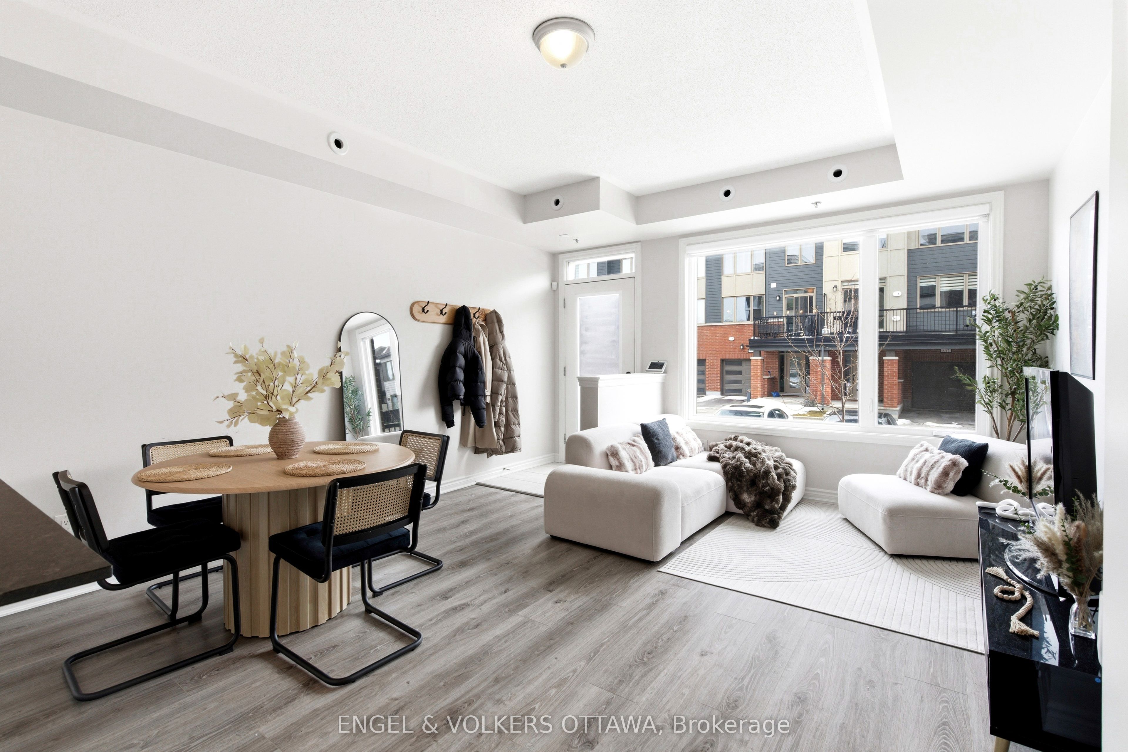 808 Kiniw Private Property Photo 7