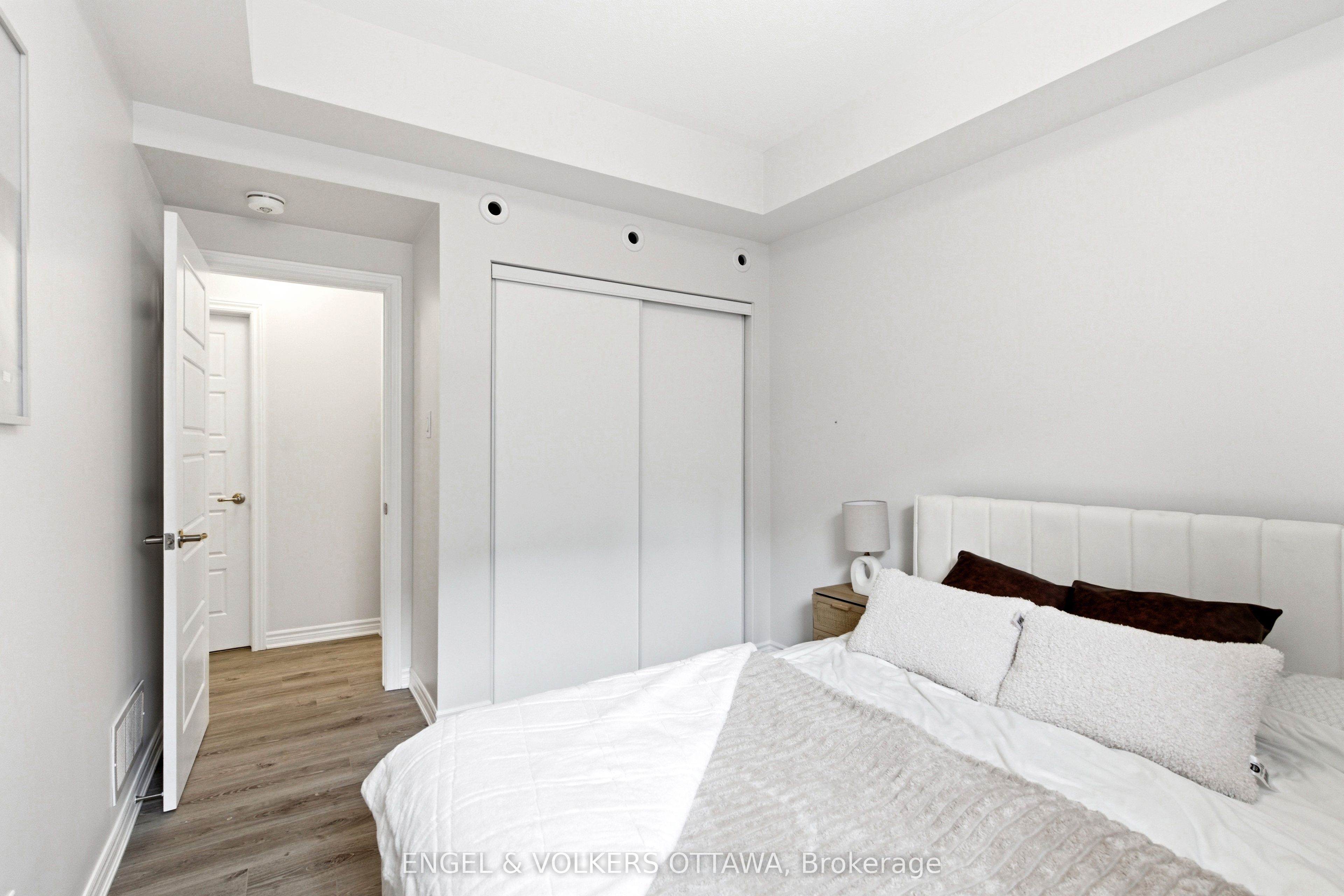 808 Kiniw Private Property Photo 14