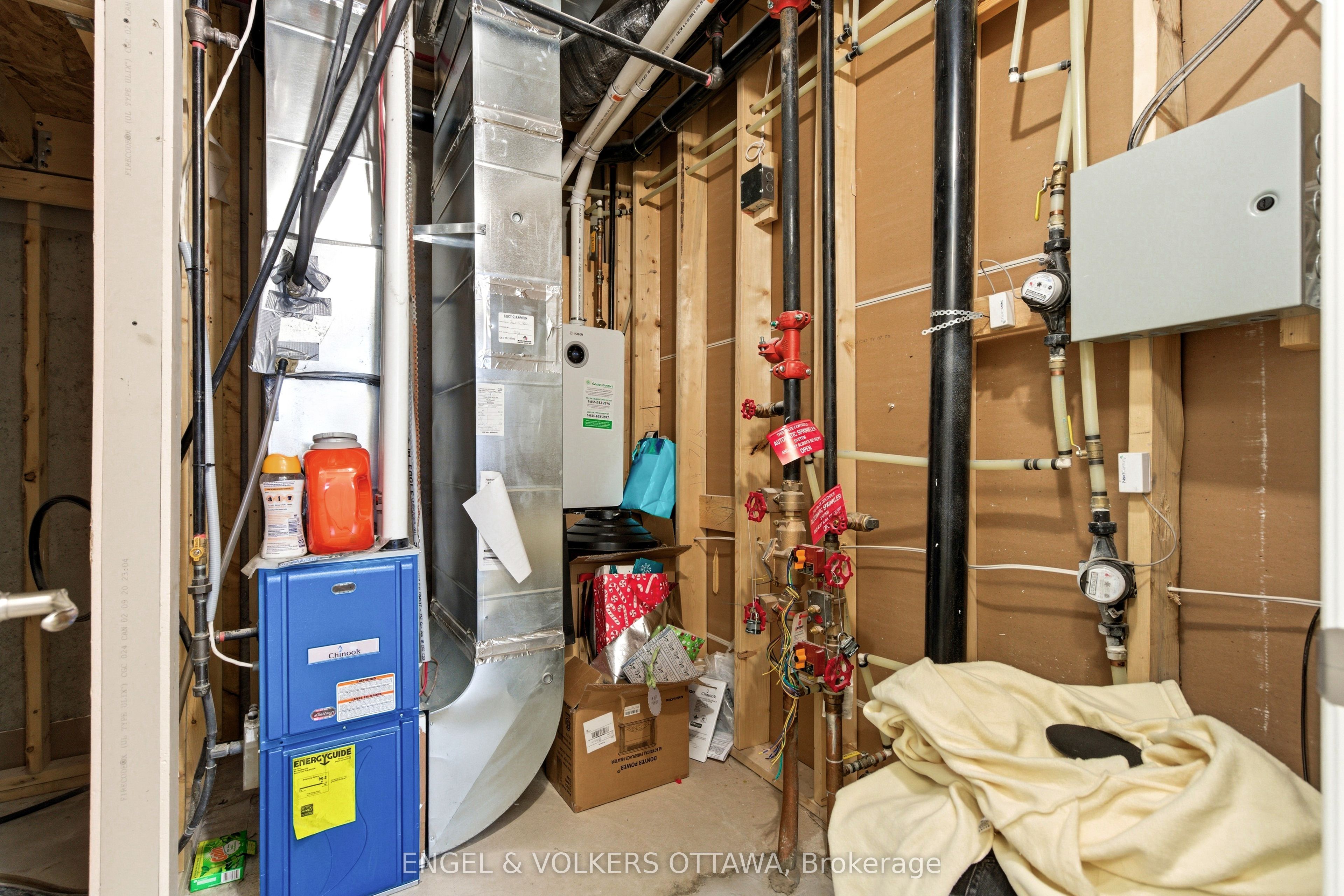 808 Kiniw Private Property Photo 23