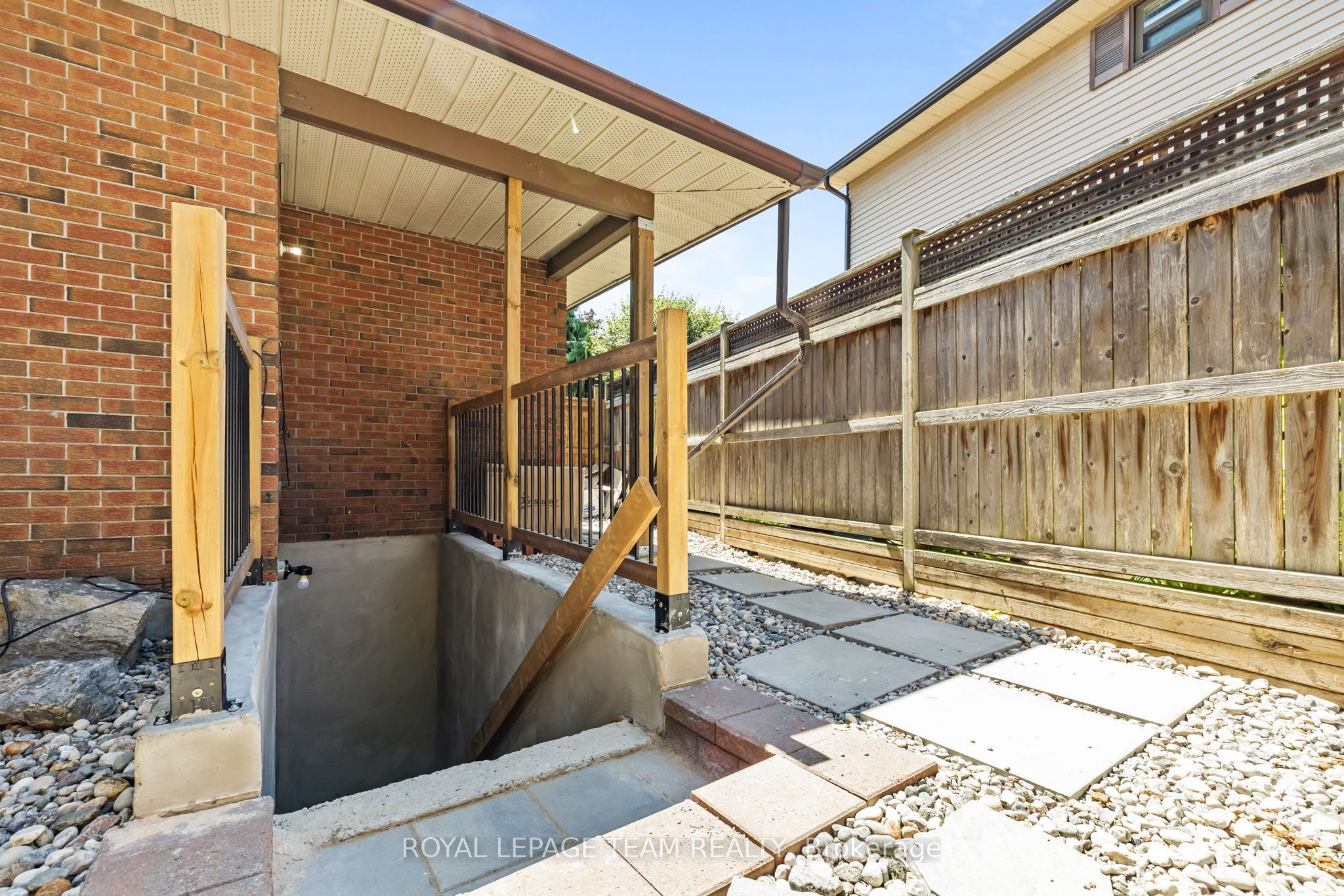 1288 Plante Drive B Property Photo 2