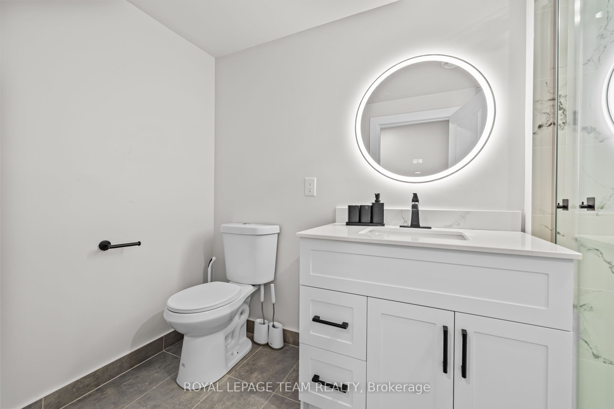 1288 Plante Drive B Property Photo 12