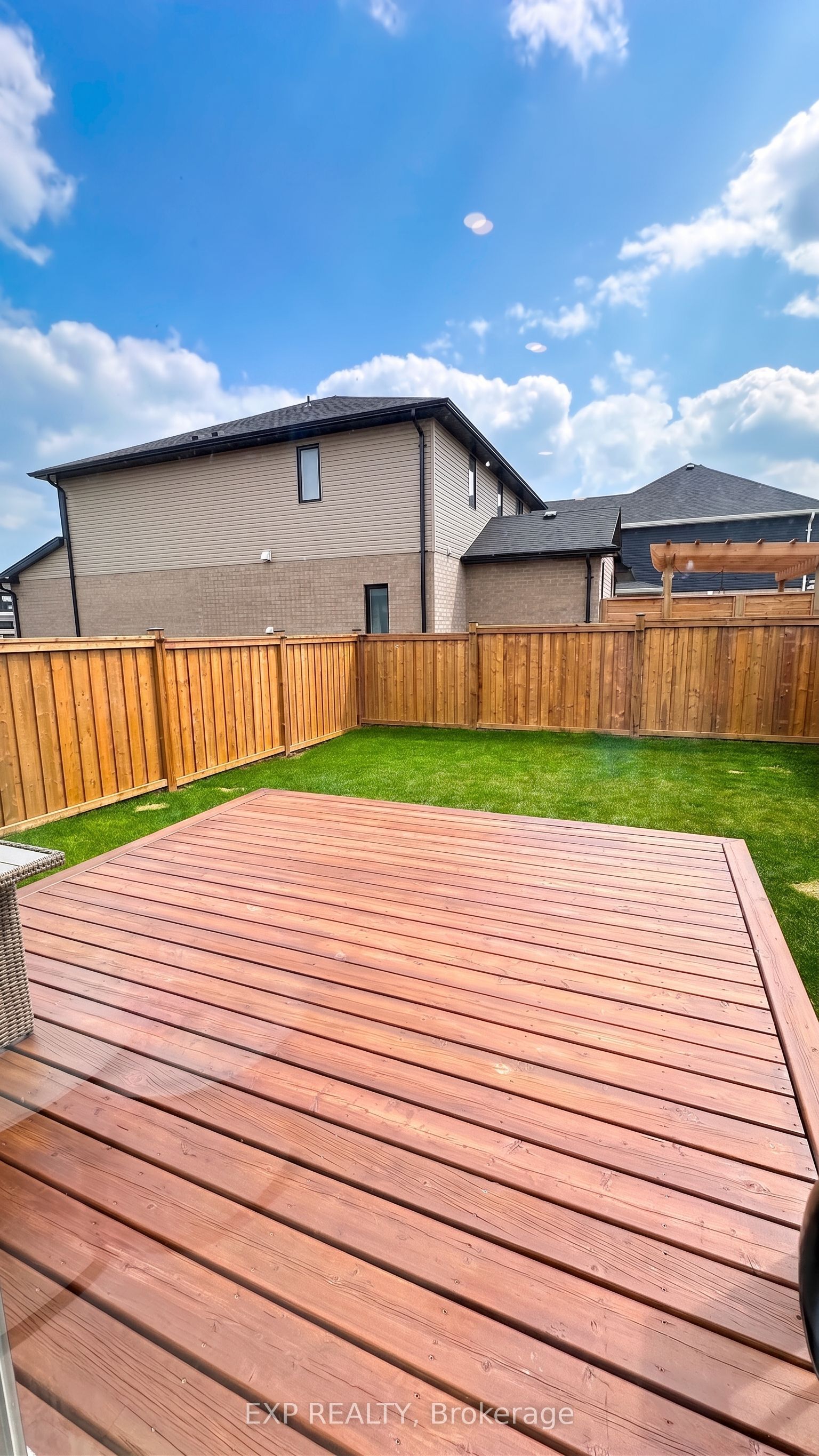6 Evylean Court Property Photo 17